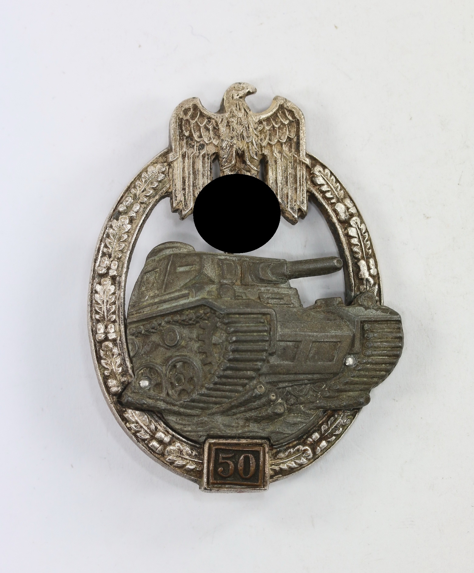 Panzerkampfabzeichen in Silber mit Einsatzzahl 50, C.E. Juncker – Bild 1