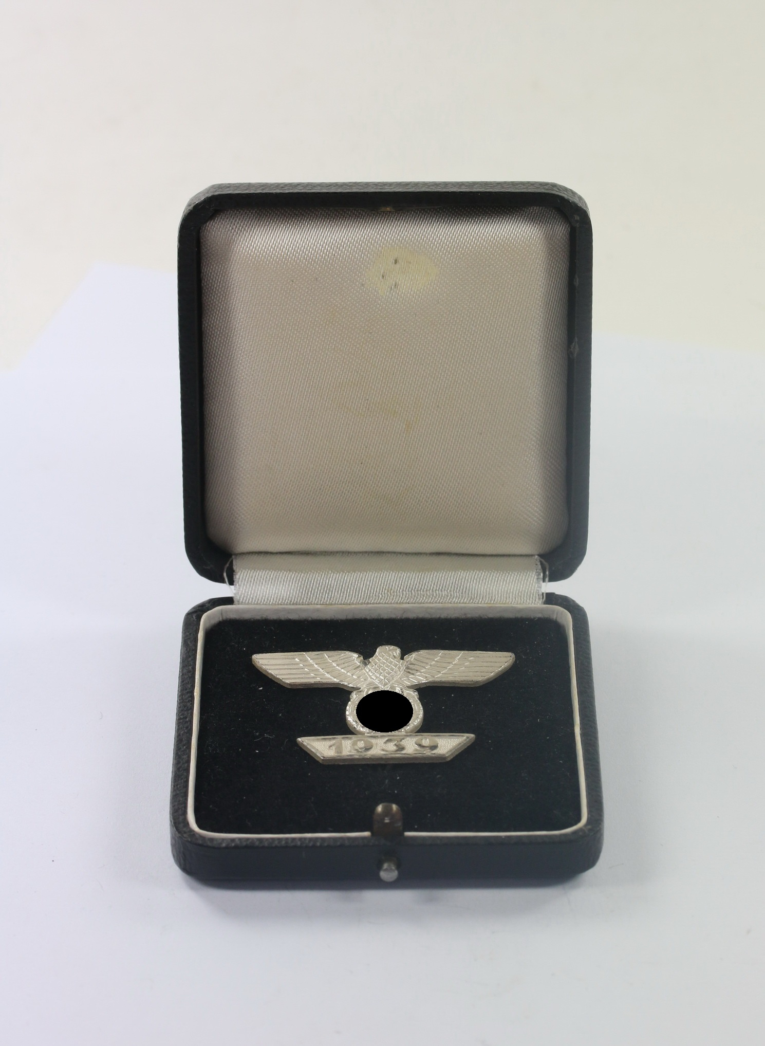 1st Pattern LDO Cased Repetition Clasp 1939 to the Iron Cross 1st Class 1914. Maker L/11 (Wilhelm Deumer, Lüdenscheid) – Bild 1