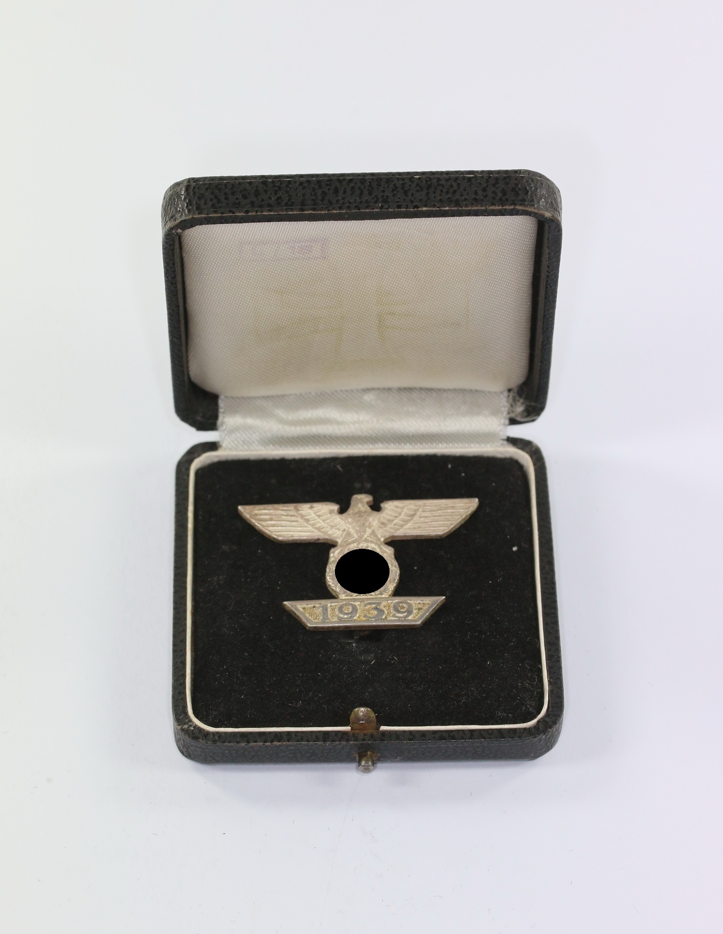 wiederholungsspange_1 LDO Cased Repetition Clasp 1939 to the Iron Cross 1st Class 1914. Maker L/18. – Bild 1