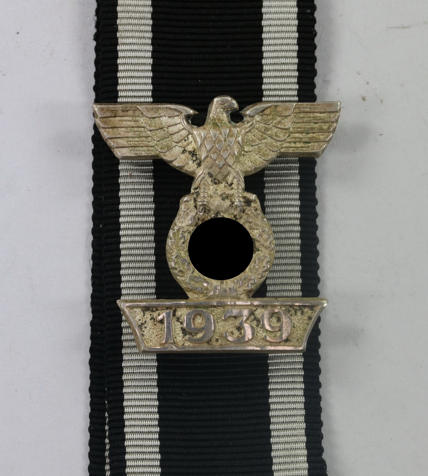 1st Pattern Repetition Clasp 1939 to the Iron Cross 2nd Class 1914. Type C.E. Juncker, Berlin. – Bild 1