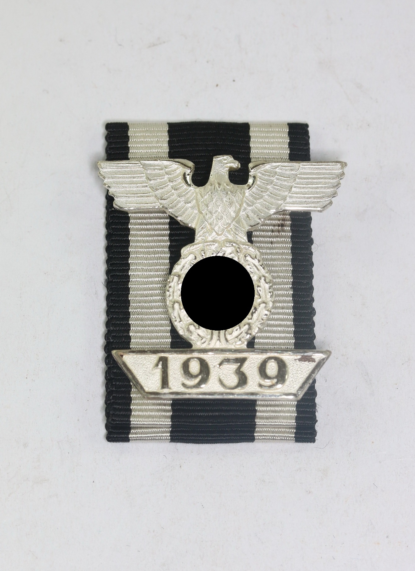 wiederholungsspange_2 Repetition Clasp 1939 to the Iron Cross 2nd Class 1914. Maker L/57 (Boerger & Co., Berlin) – Bild 1