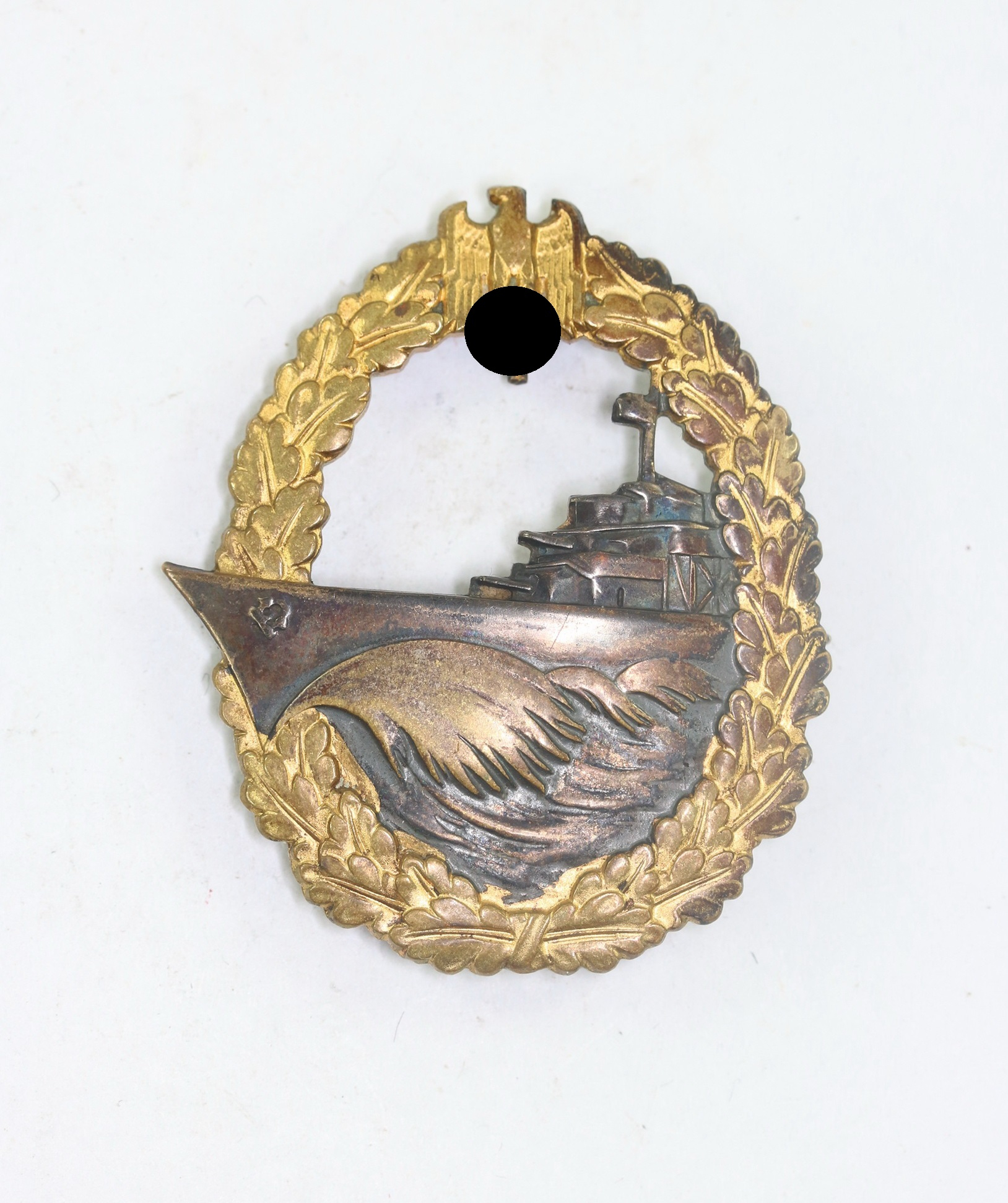 zerst_rer_kriegsabzeichen_hst Destroyer War Badge. Maker Schwerin Berlin 68 (Buntmetall) – Bild 1