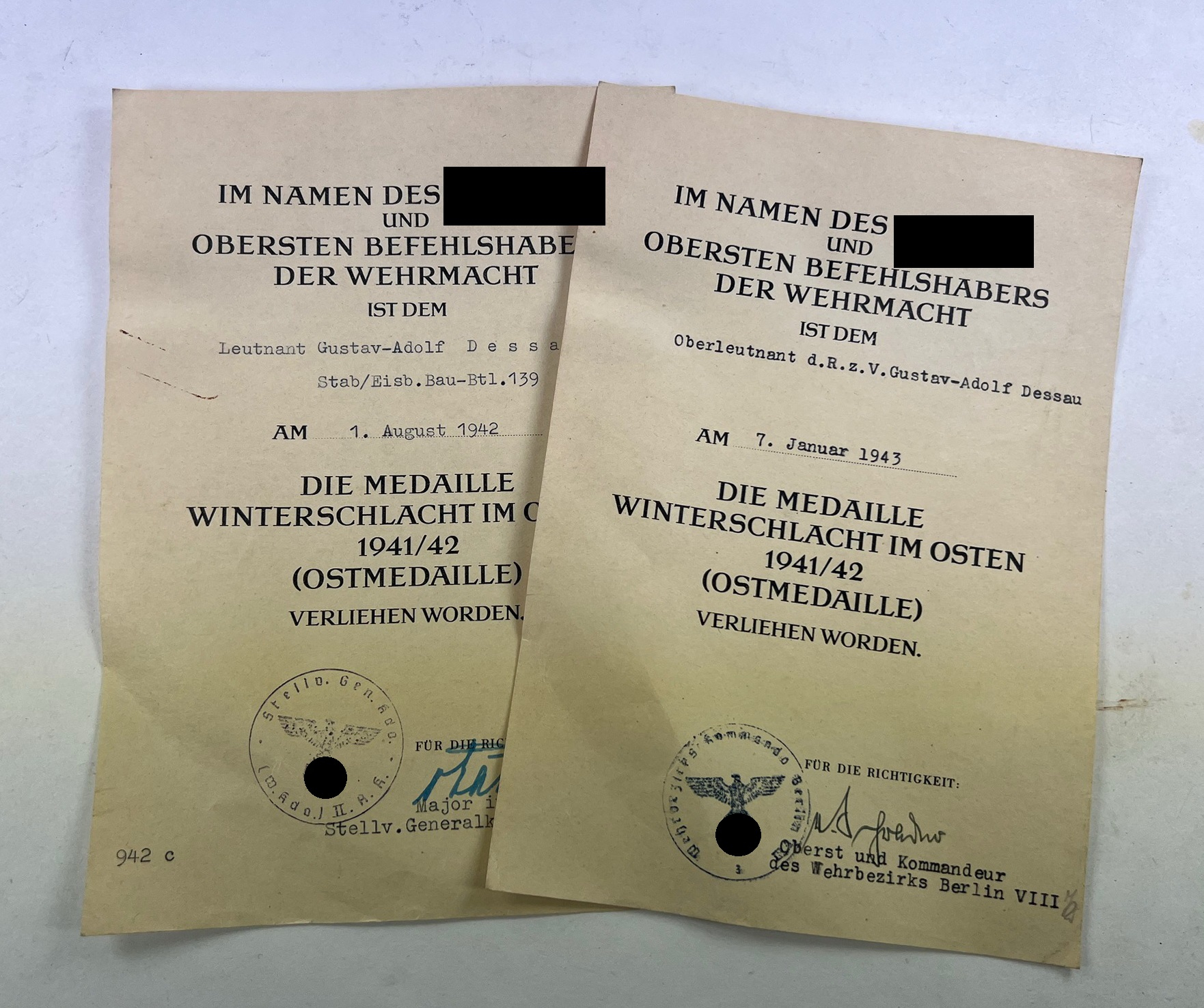 zwei_urkunden_ostmedaille_f_r_einen_mann_1__1 Two Documents for the Eastern Front Medal to One Mann. – Bild 1