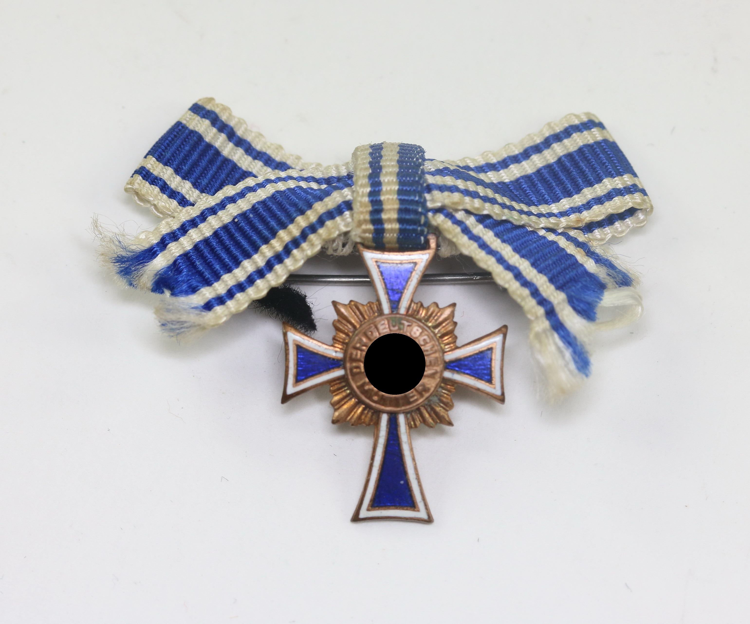 16mm Miniature Bronze Mother Cross. Maker L/11 (Wilhelm Deumer, Lüdenscheid) – Bild 1