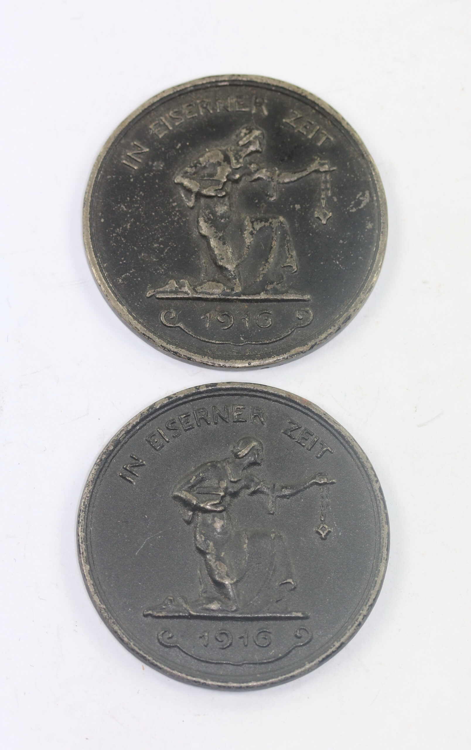  2 x Medaille - Gold gab ich zur Wehr Eisen nahm ich zur Ehr - In eiserner Zeit 1916 – Bild 1