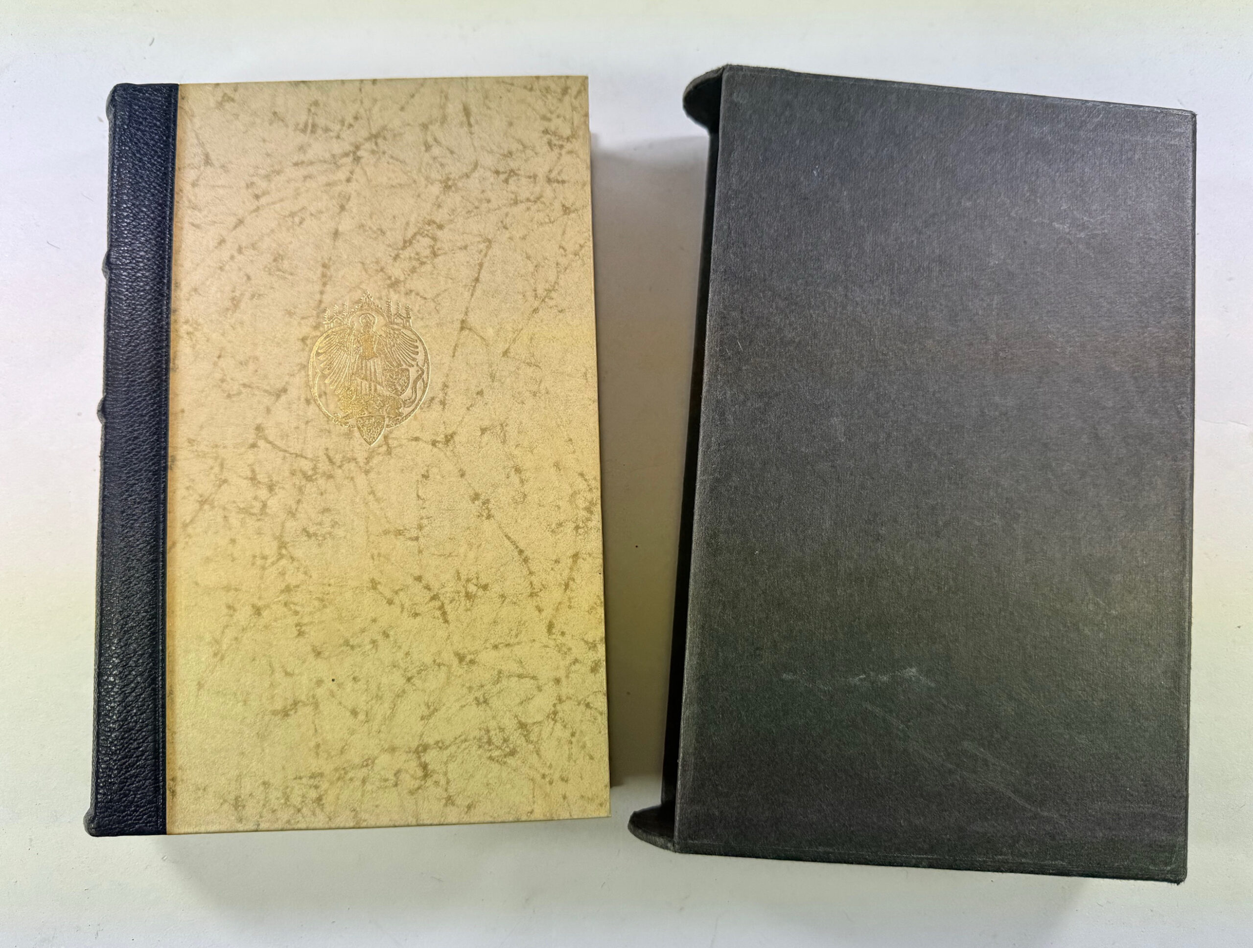 _adolf_hitler_mein_kampf_hochzeitsausgabe_jena_1939_1_ Adolf Hitler, Mein Kampf, Hochzeitsausgabe Jena 1939 – Bild 1