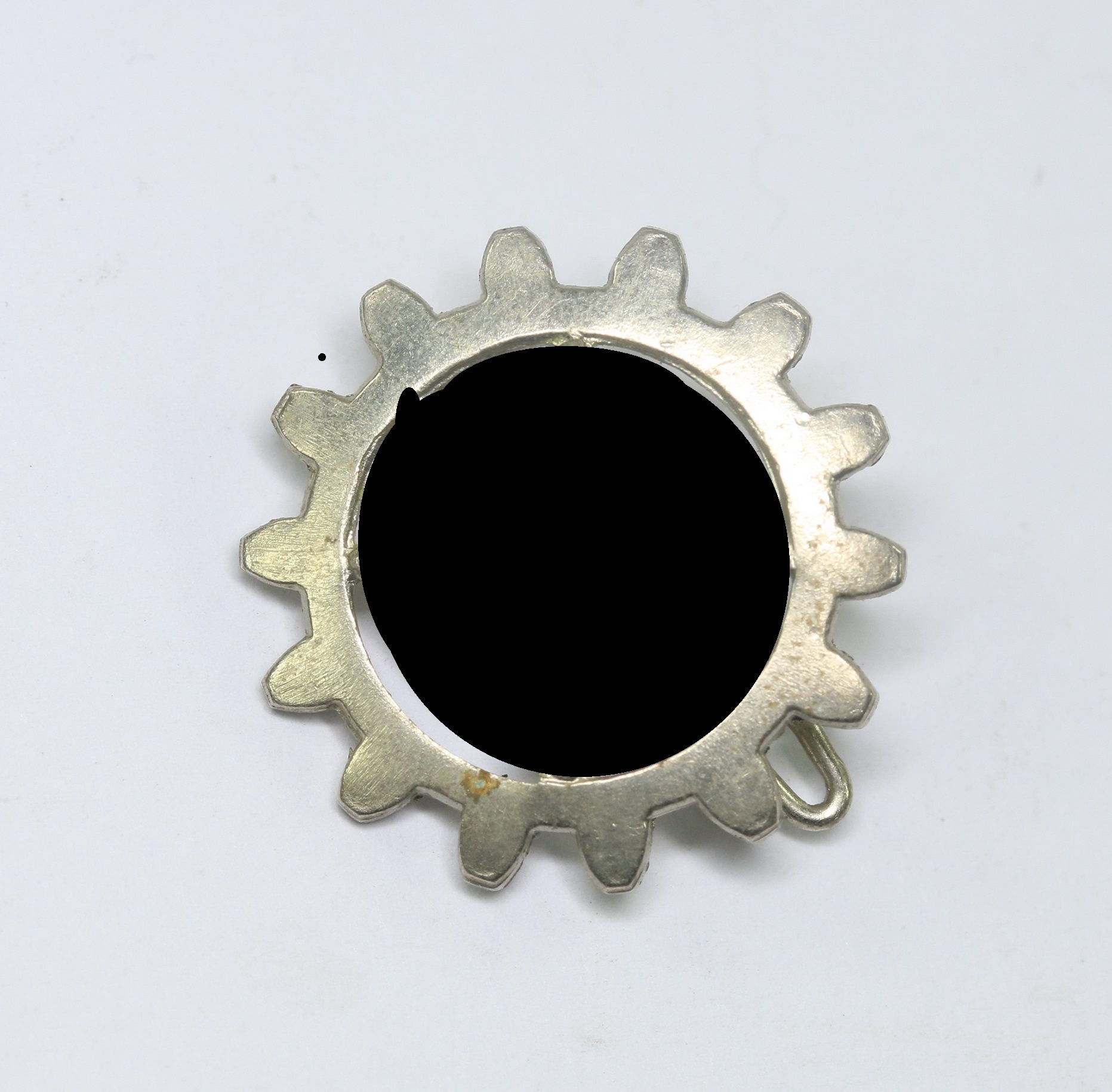 _deutsche_arbeitsfront_daf_mitgliedsabzeichen_hst Deutsche Arbeitsfront (DAF), Mitgliedsabzeichen, Hst. RZM 10 (Robert Schenkel, Pforzheim) – Bild 1