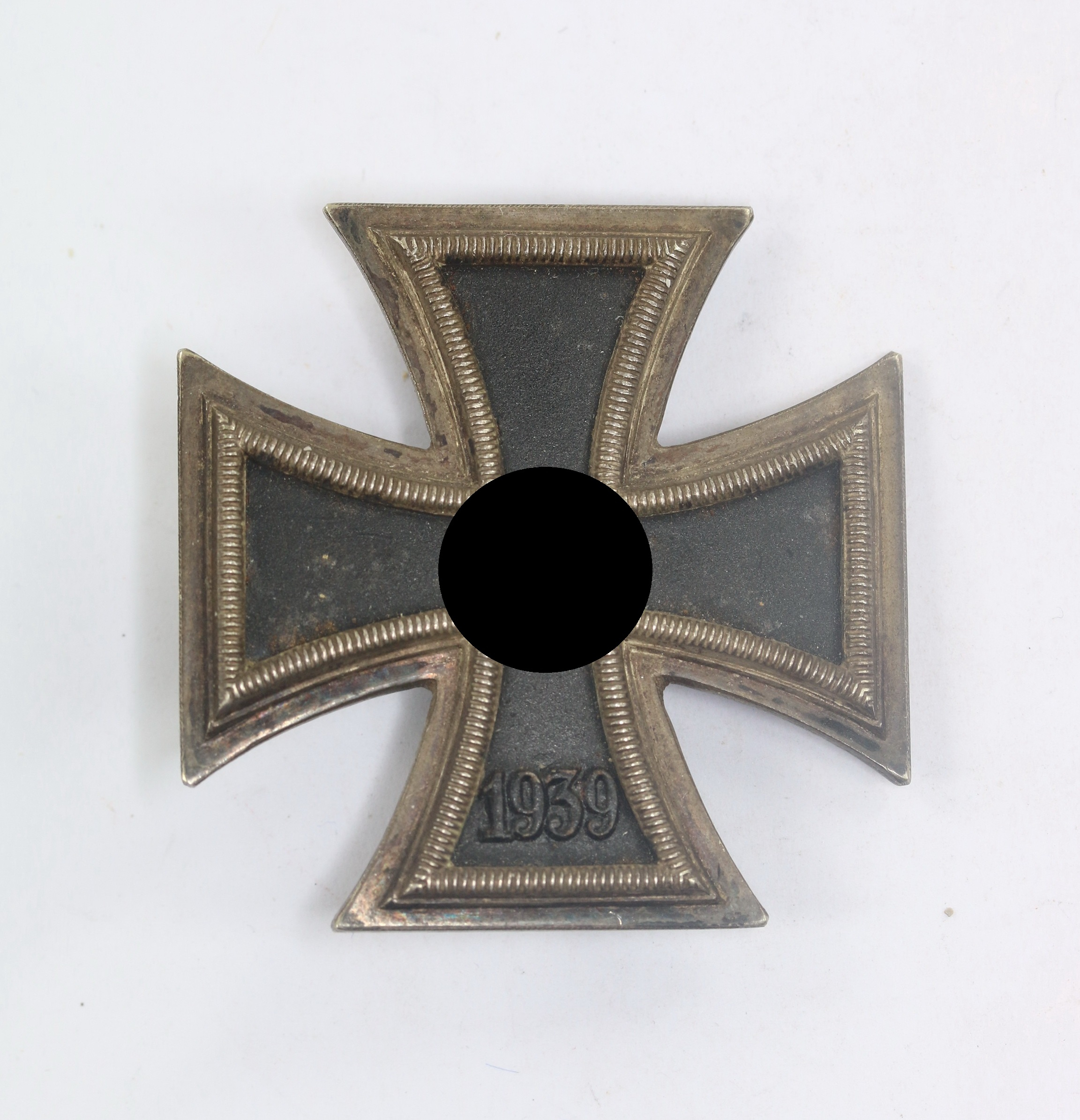 _eisernes_kreuz_1 Eisernes Kreuz 1. Klasse 1939, Hst. L/10 Mikropunze (Deschler & Sohn, München) – Bild 1