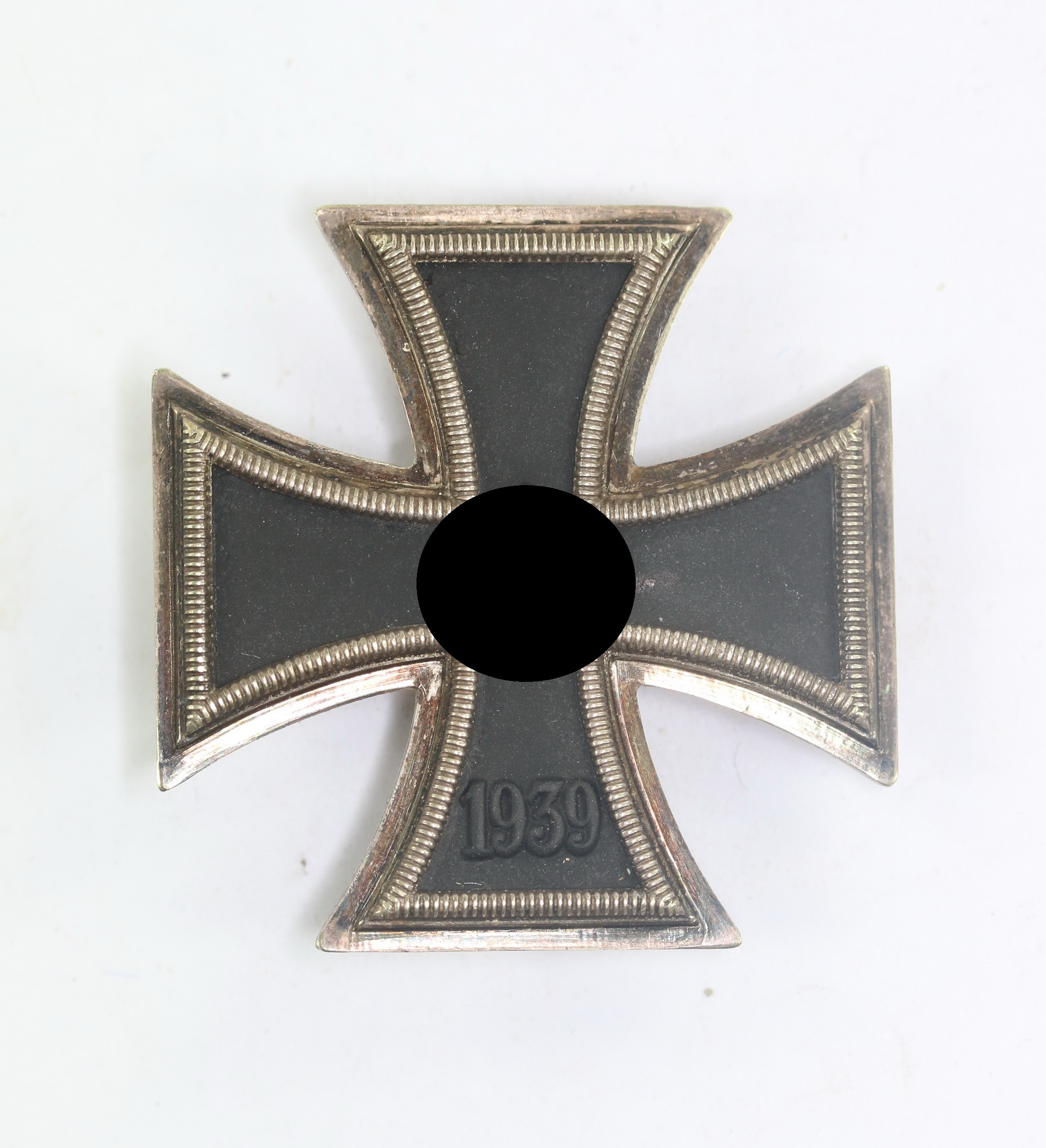  Eisernes Kreuz 1. Klasse 1939, Hst. L/52, zentral (C.F. Zimmermann, Pforzheim) – Bild 1