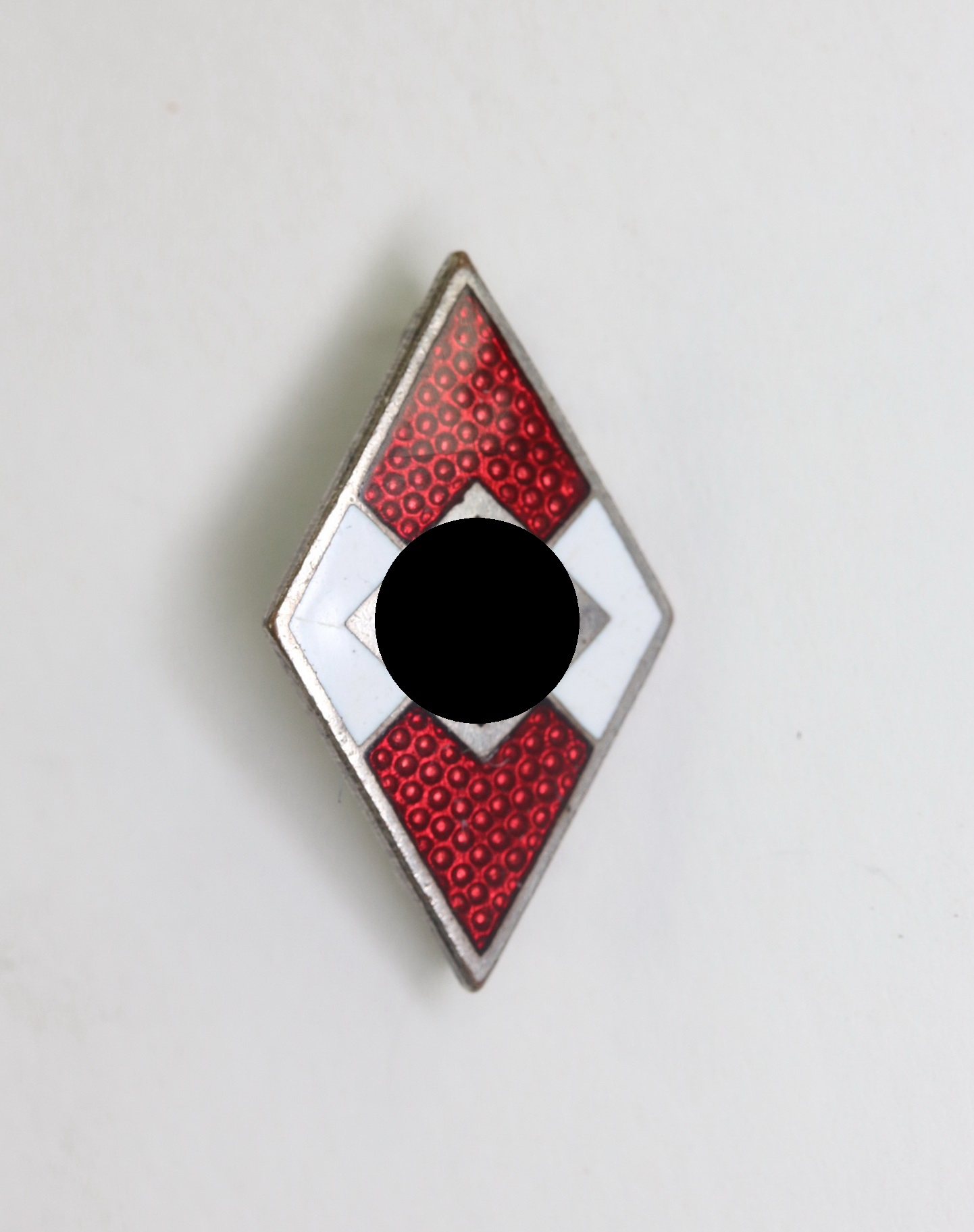 Hitler Youth (HJ), Membership Badge. Maker RZM M1/42 (Kerbach & Österheld, Dresden) – Bild 1