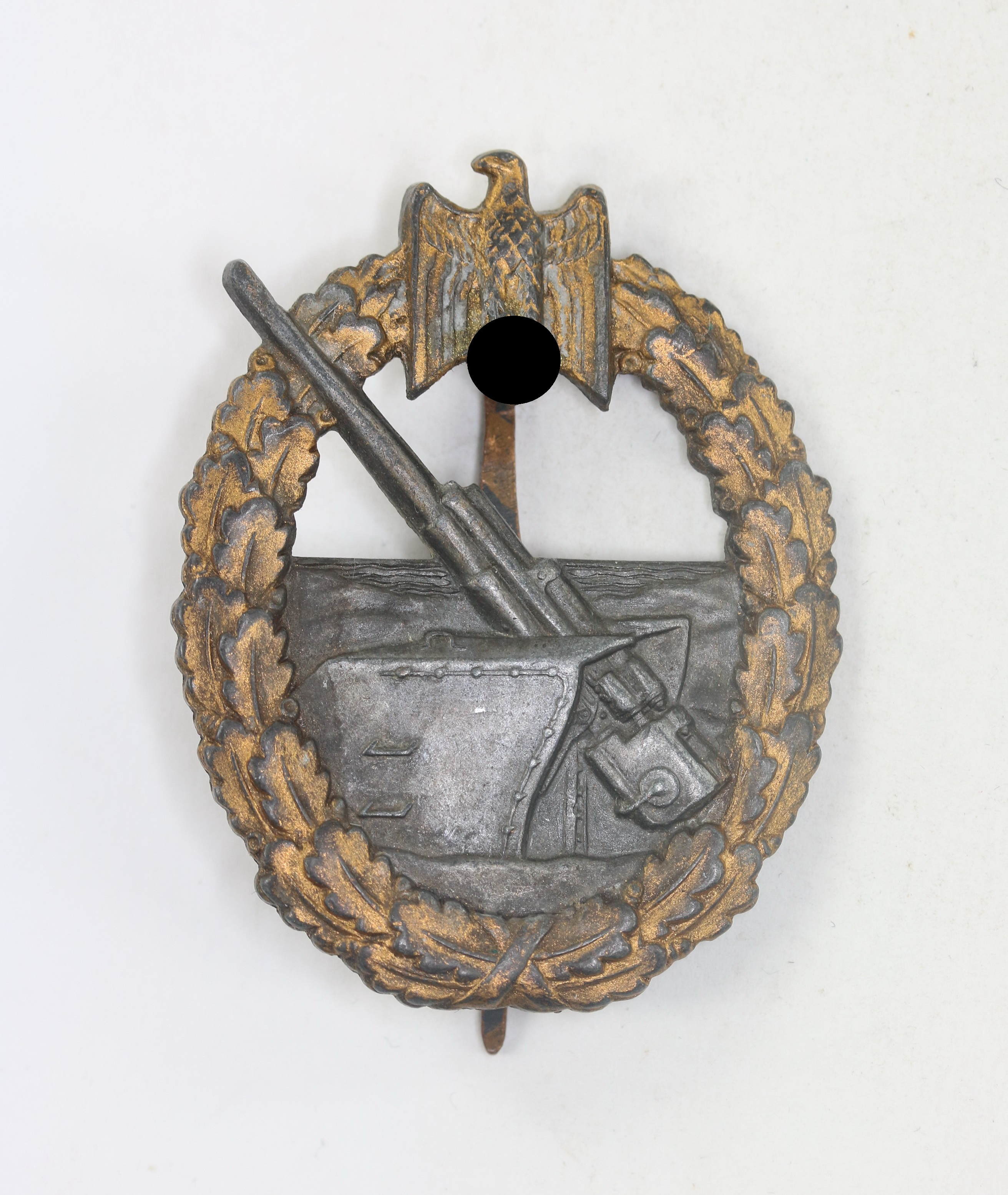  Küstenartillerie Abzeichen, Hst. C.E. Juncker Berlin - FEC Otto Placzek Berlin – Bild 1