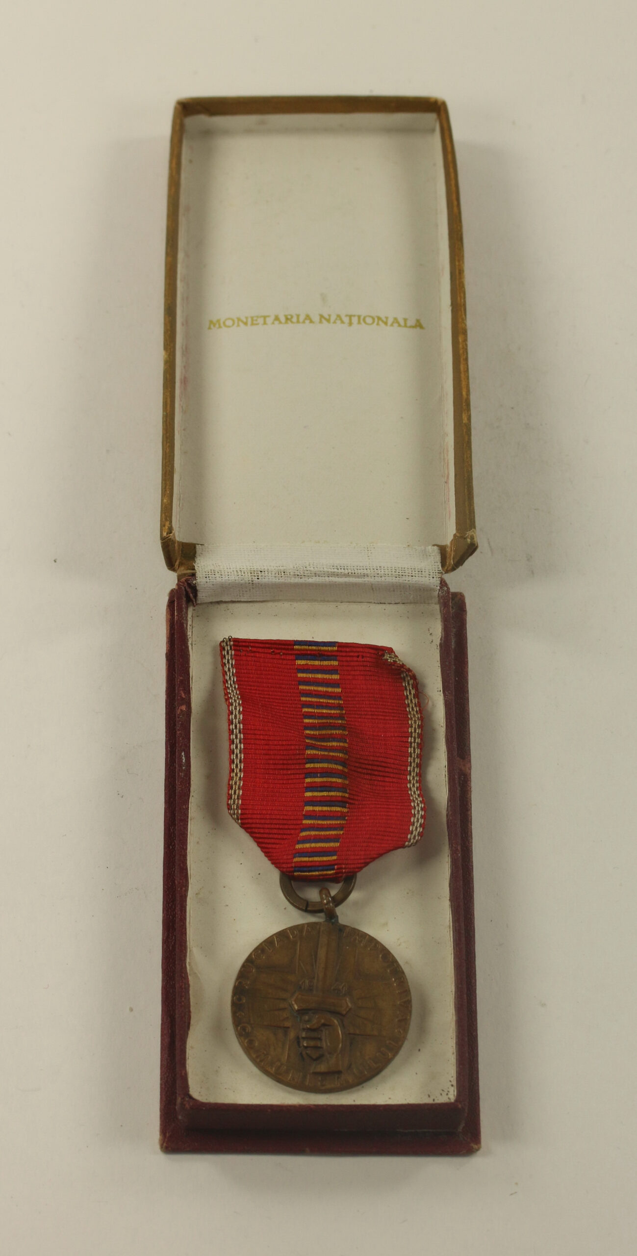  Rumänien, Medaille Kreuzzug gegen den Kommunismus - Romania Recunoscatoare, im Etui – Bild 1