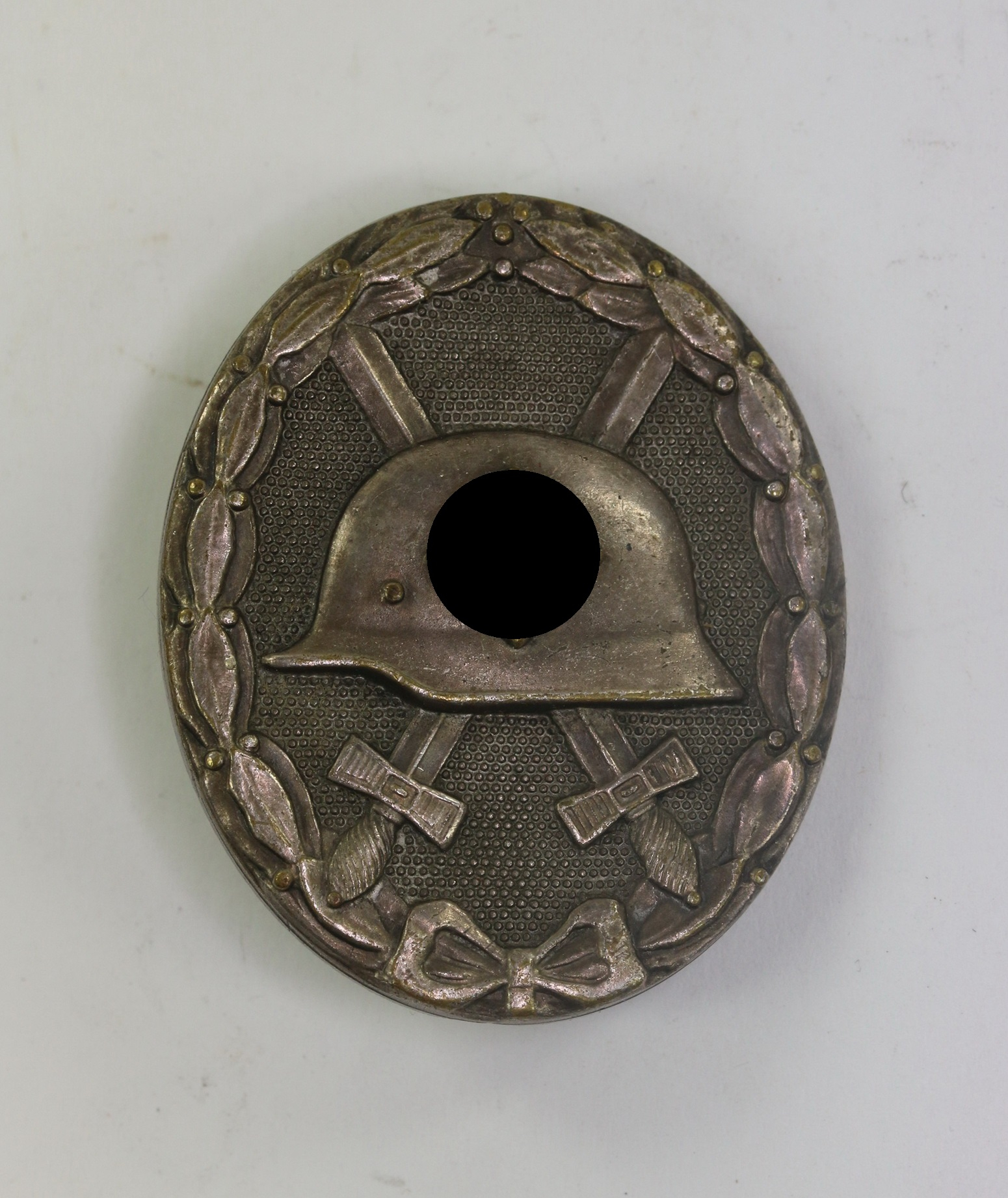 Silver Wound Badge. Maker 30 (Hauptmünzamt Wien) – Bild 1