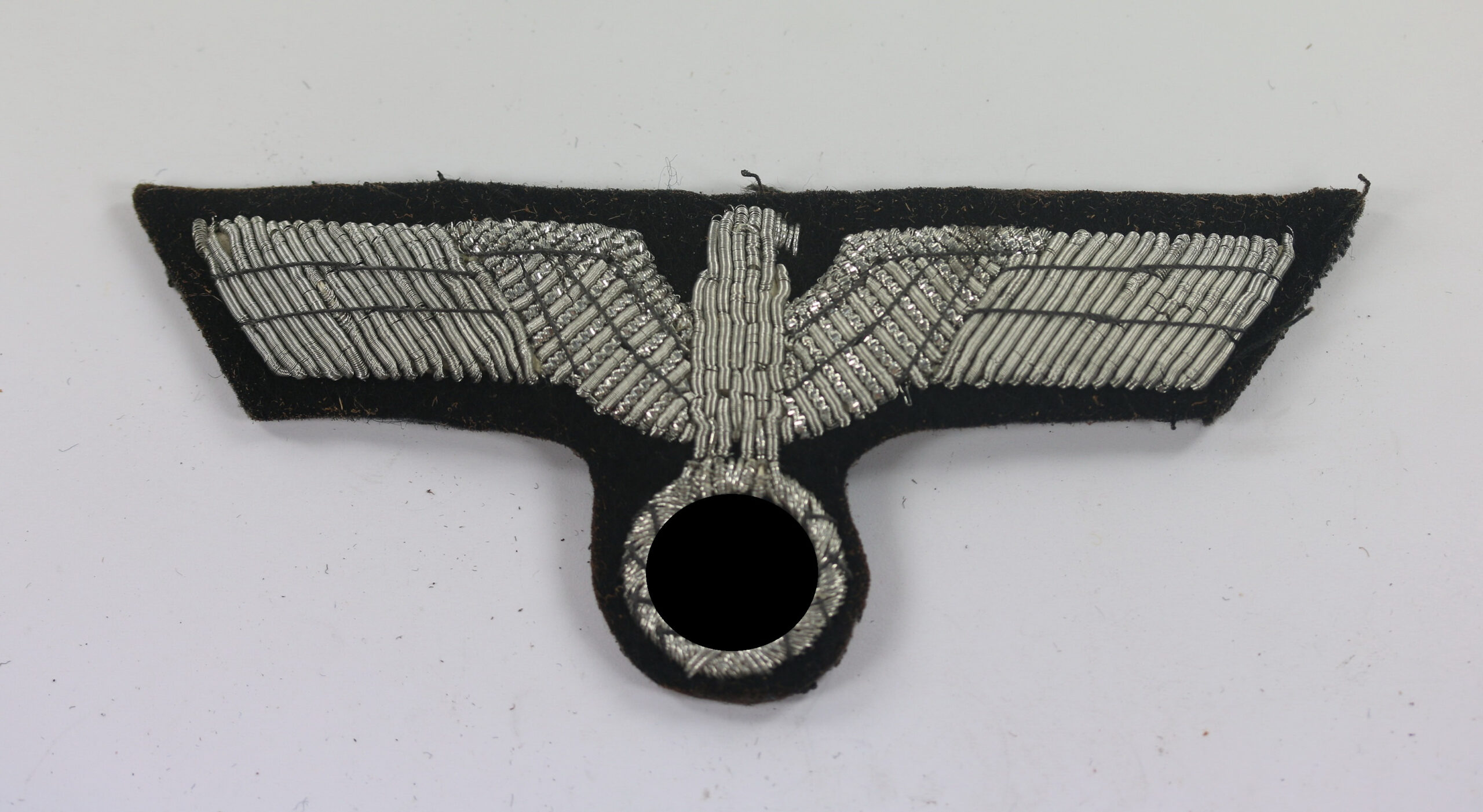 _wehrmacht_heer_brustadler_f_r_offiziere_panzertruppe_handgestickt_1__1_1 Wehrmacht Heer, Brustadler für Offiziere Panzertruppe (handgestickt) – Bild 1