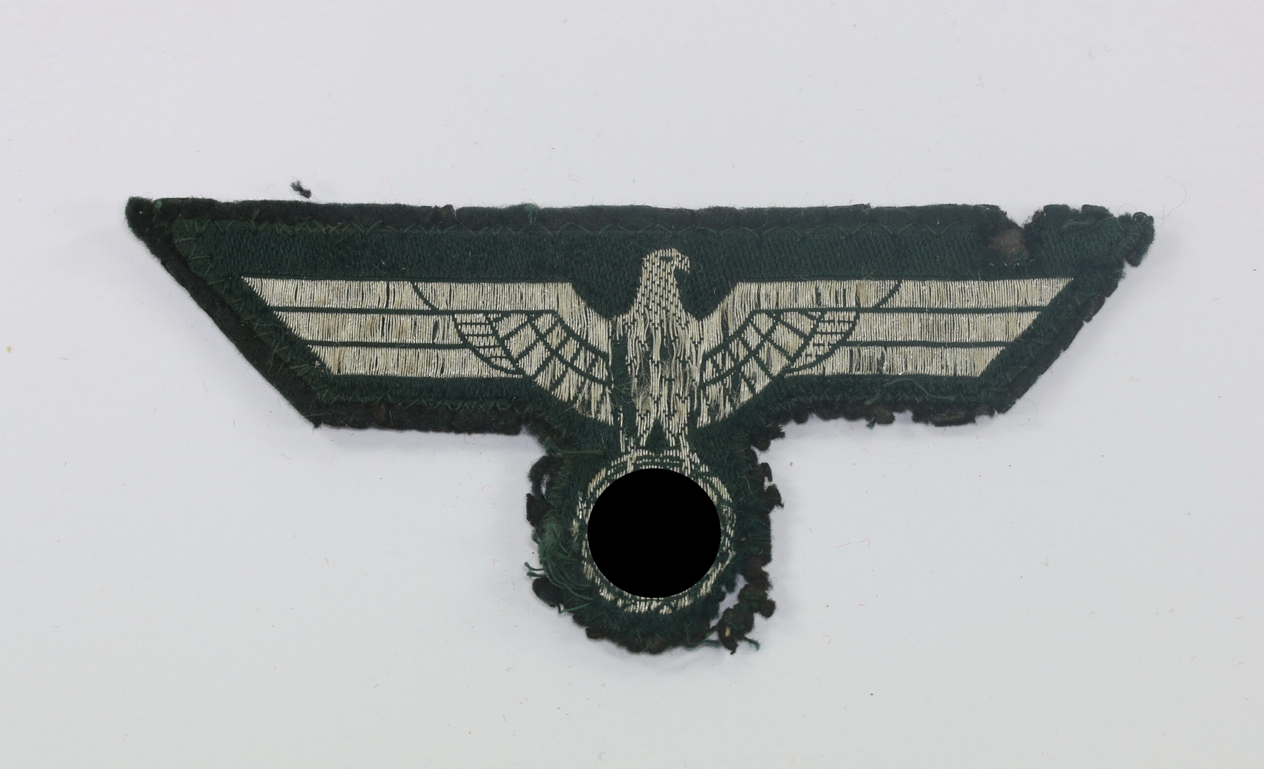  Wehrmacht Heer, Brustadler für Offiziere und Unteroffiziere (Bevo) – Bild 1