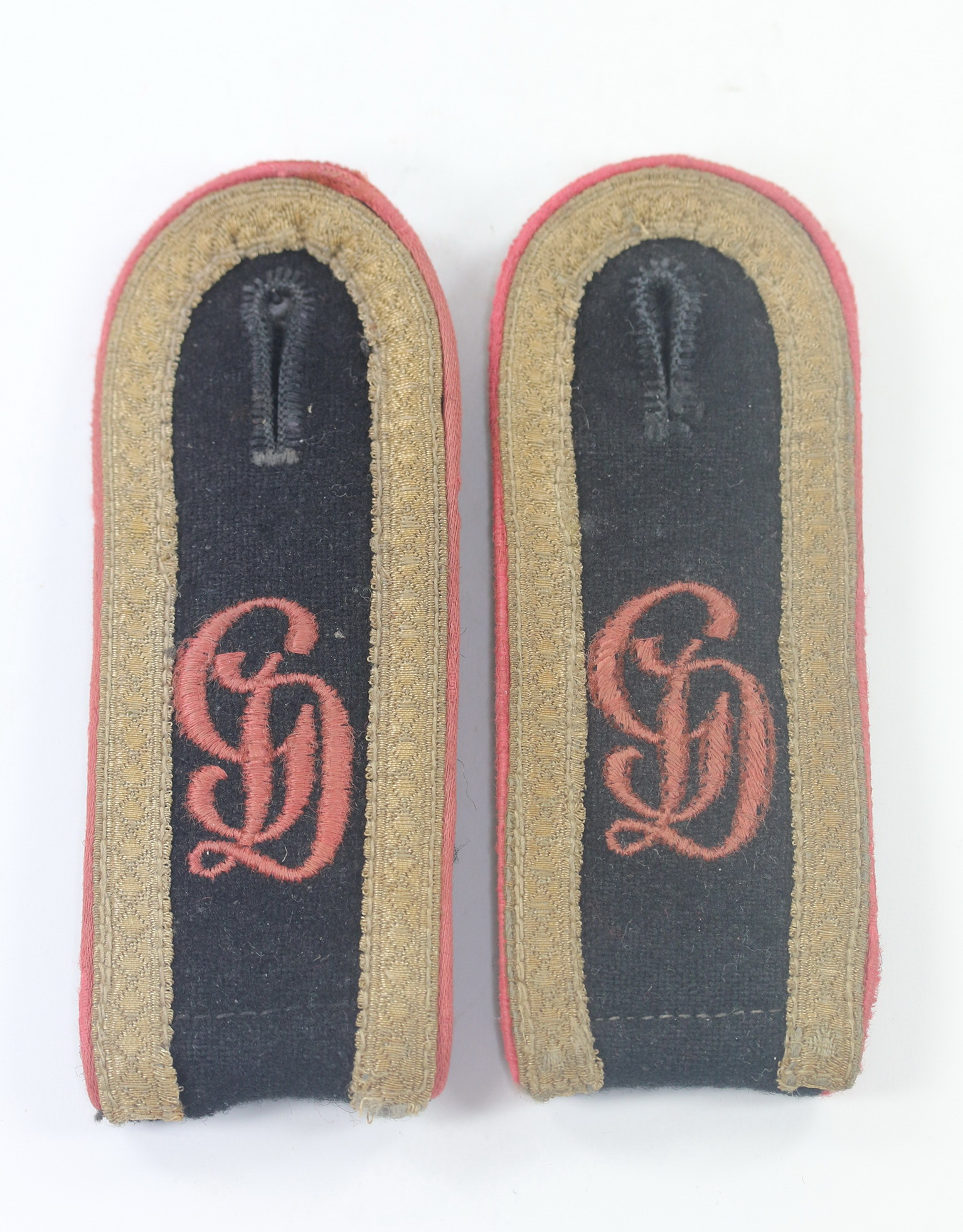 _wehrmacht_heer_paar_schulterklappen_gro_deutschland_gd_f_r_einen_panzer_unteroffizier_schwarze_sonderbekleidung_1_ Wehrmacht Heer, Paar Schulterklappen Großdeutschland (GD), für einen Panzer Unteroffizier (Schwarze Sonderbekleidung) – Bild 1