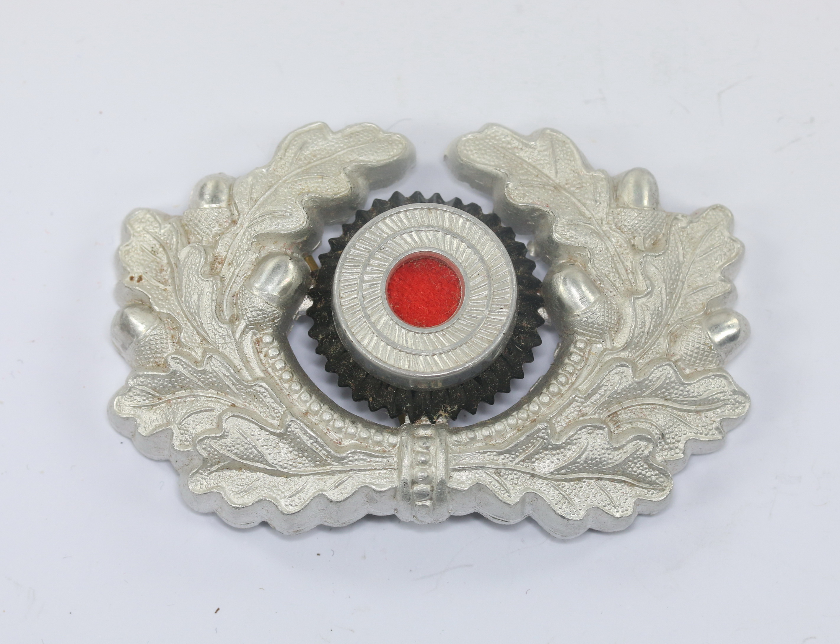 Oak Leaf Wreath and Cockade for the Officer Peaked Cap.  – Bild 1