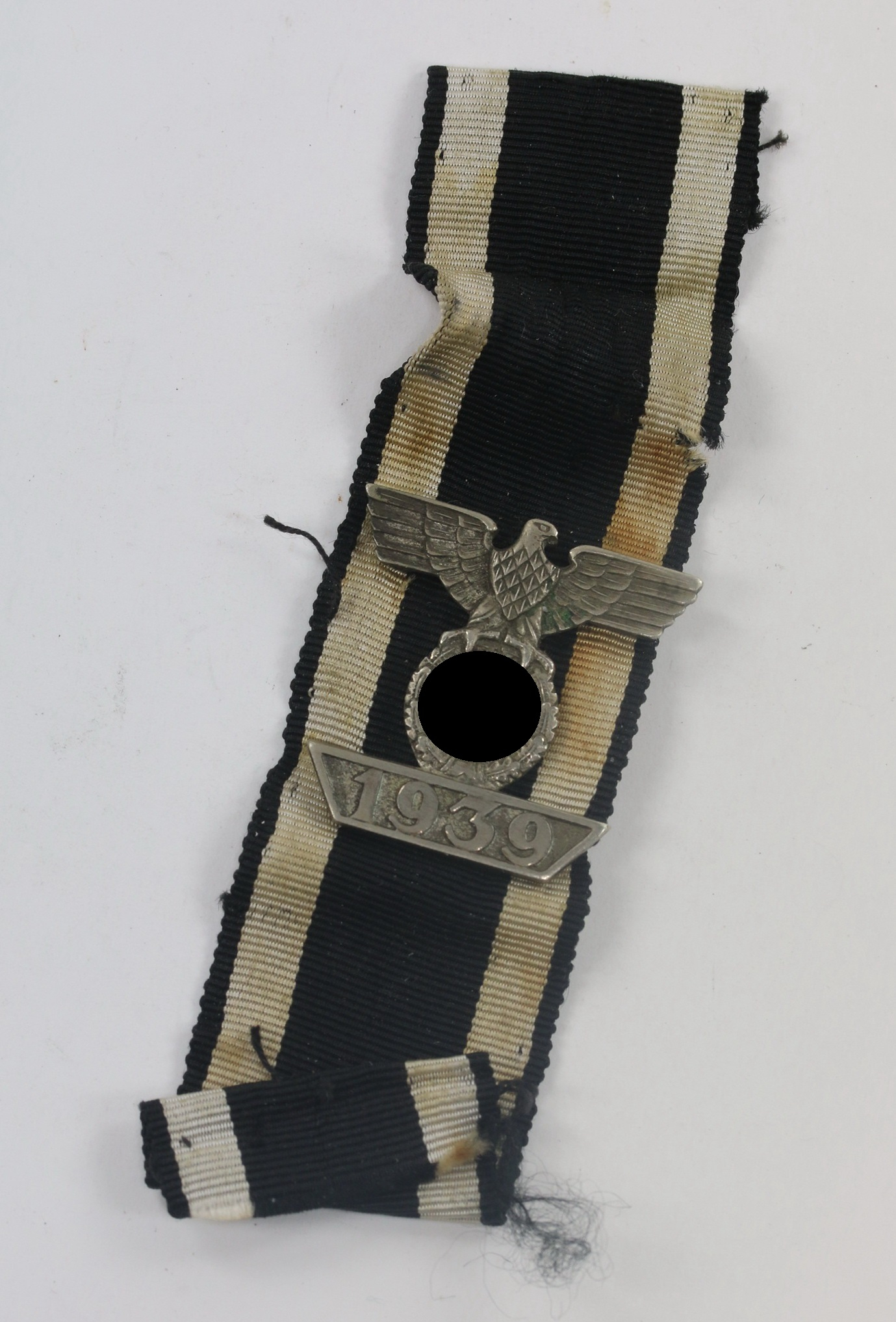 Repetition Clasp 1939 to the Iron Cross 2nd Class 1914. Type J.E. Hammer & Söhne, Geringswalde. – Bild 1