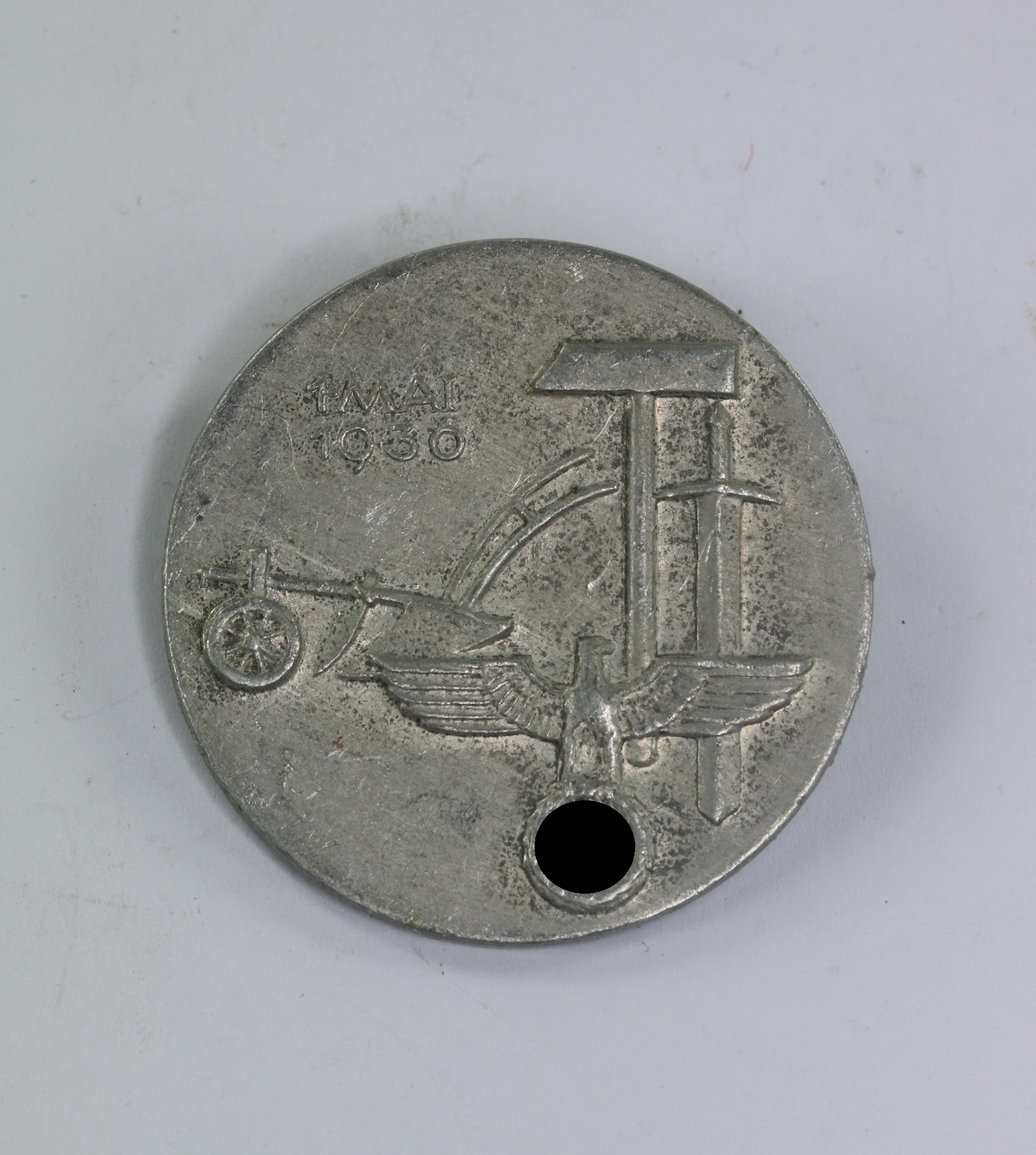 Day Badge, 1. Mai 1936. Maker P. W.Heb Lüdenscheid – Bild 1