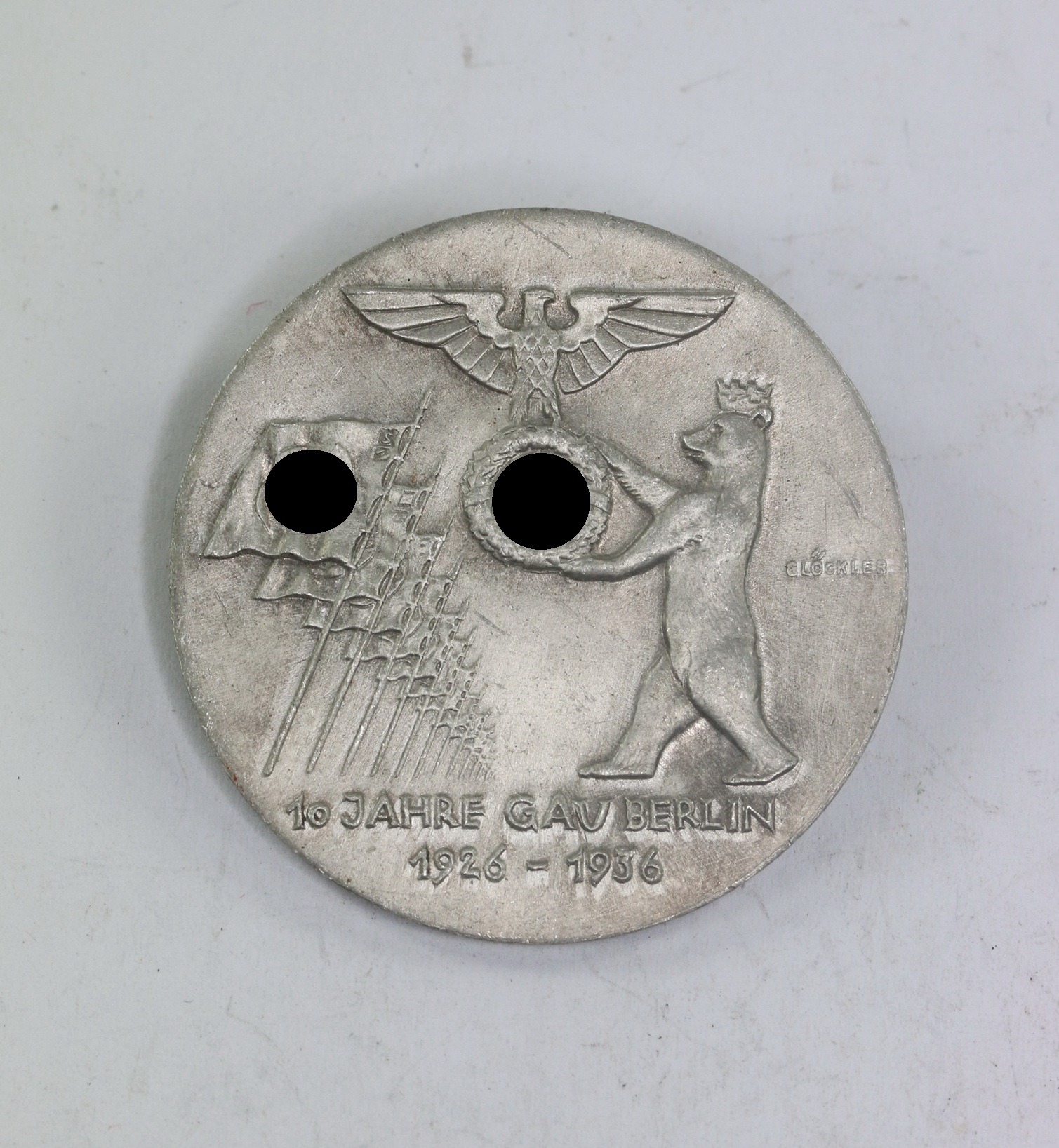 Day Badge, 10 Jahre Gau Berlin 1926 - 1936. Maker L. Chr. Lauer Nürnberg Berlin – Bild 1
