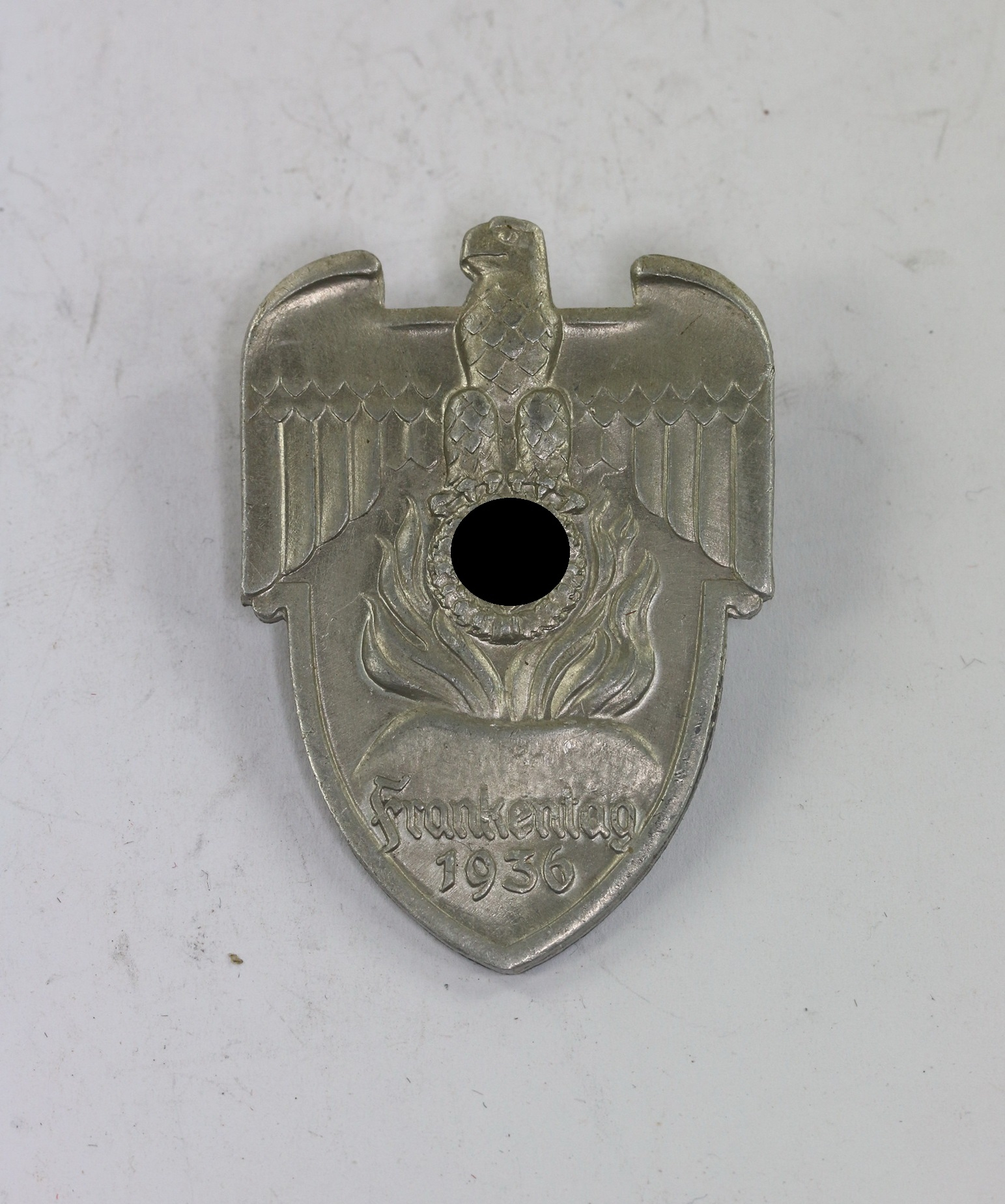 Day Badge, Frankentag 1936. Maker Lauer Nürnbg. - Berlin – Bild 1