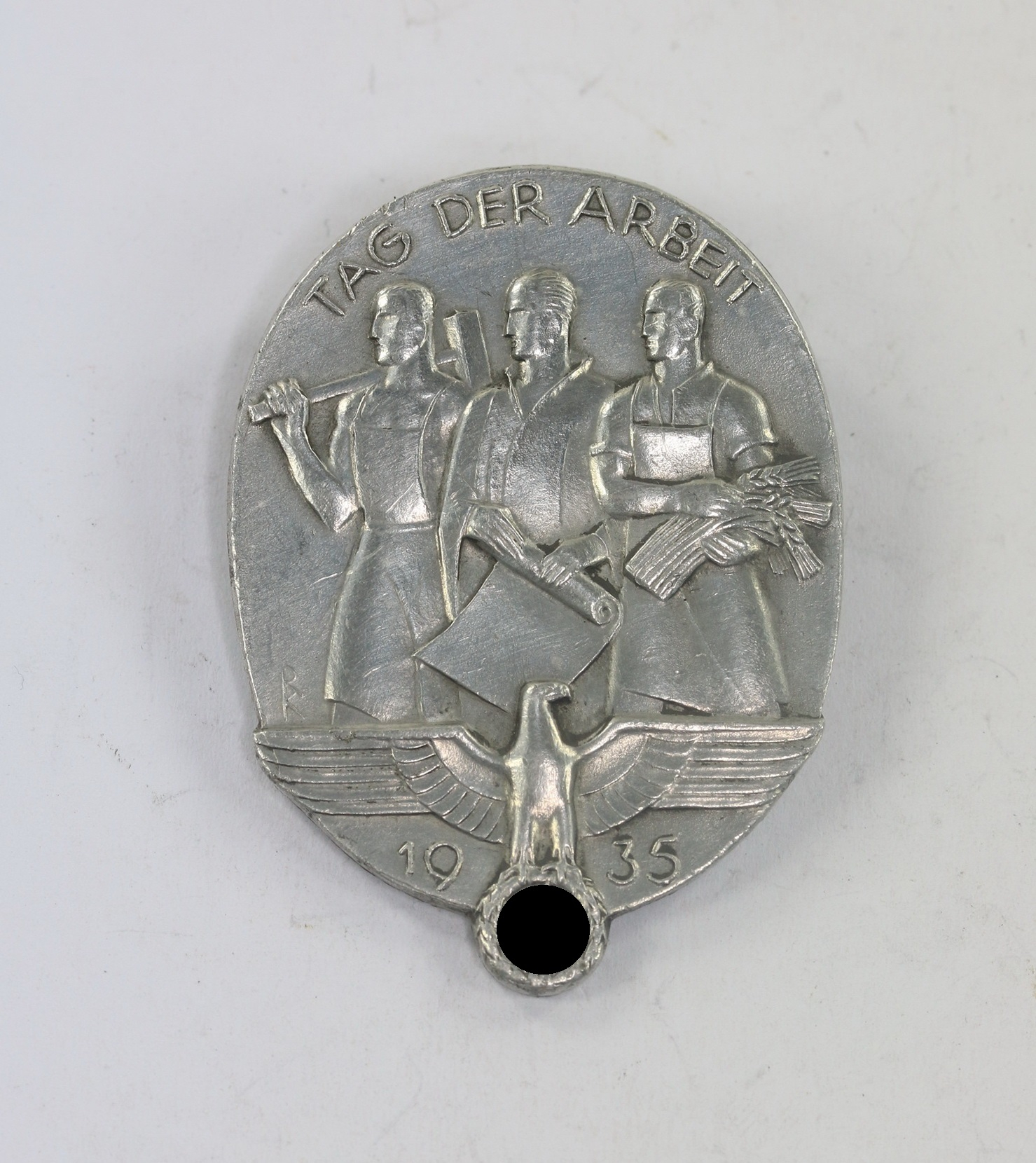 Day Badge, National Labour Day 1935. Maker Kehrbach & Israel Dresden A.1 – Bild 1