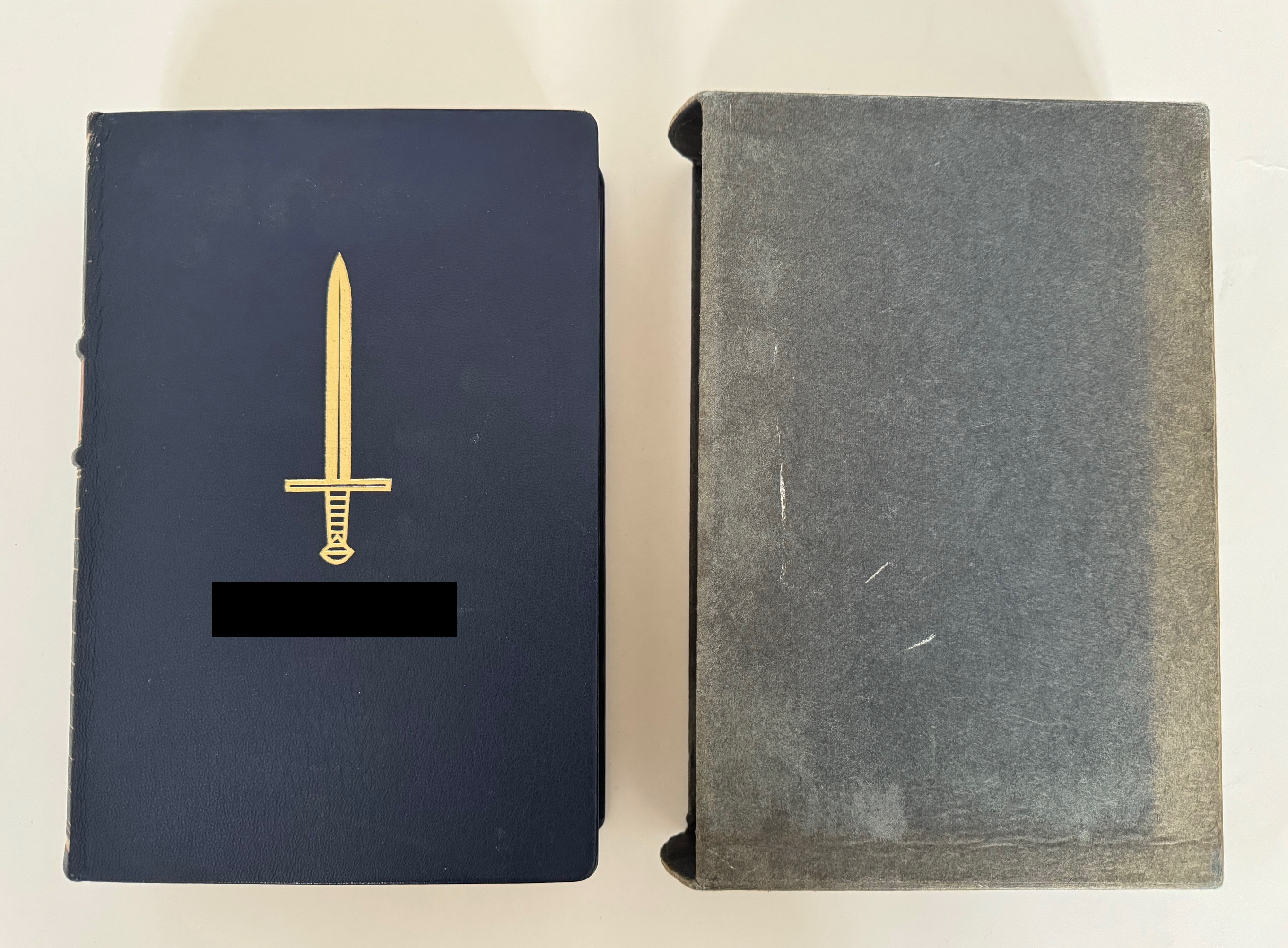 adolf_hitler_mein_kampf_jubil_umsausgabe_zum_50 Adolf Hitler, Mein Kampf, Jubilee Issue to the 50th Birthday of Adolf Hitler 1939 (with slip case) – Bild 1