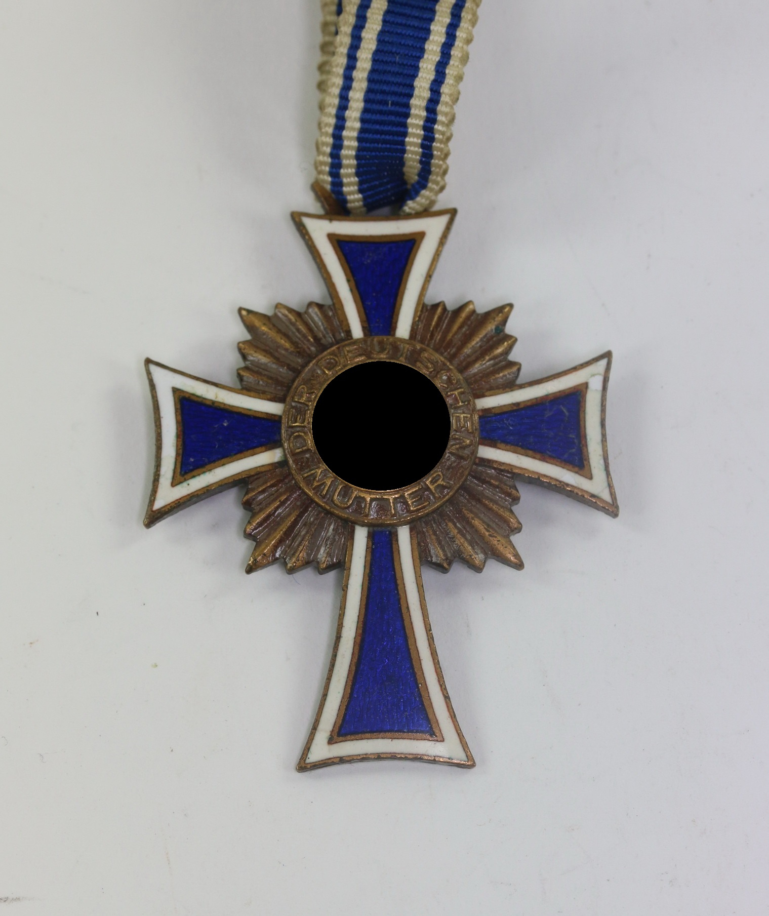 ankauf_mutterkreuz_in_bronze_ehrenkreuz_der_deutschen_mutter_1__1 Bronze Mother Cross. – Bild 1