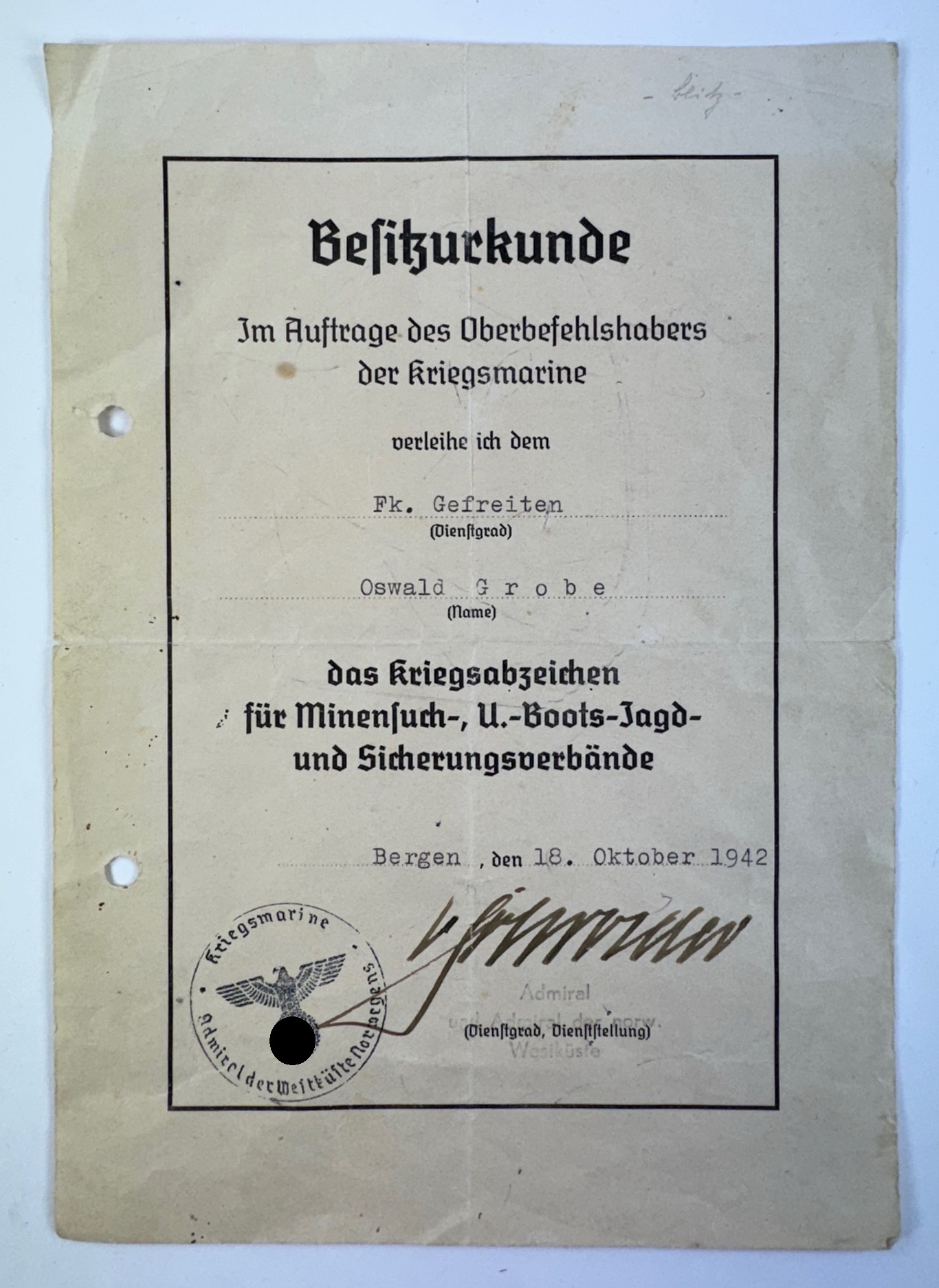 Besitzurkunde für das Kriegsabzeichen für Minensuch-, U-Boots-Jagd- und Sicherungsverbände – Bild 1