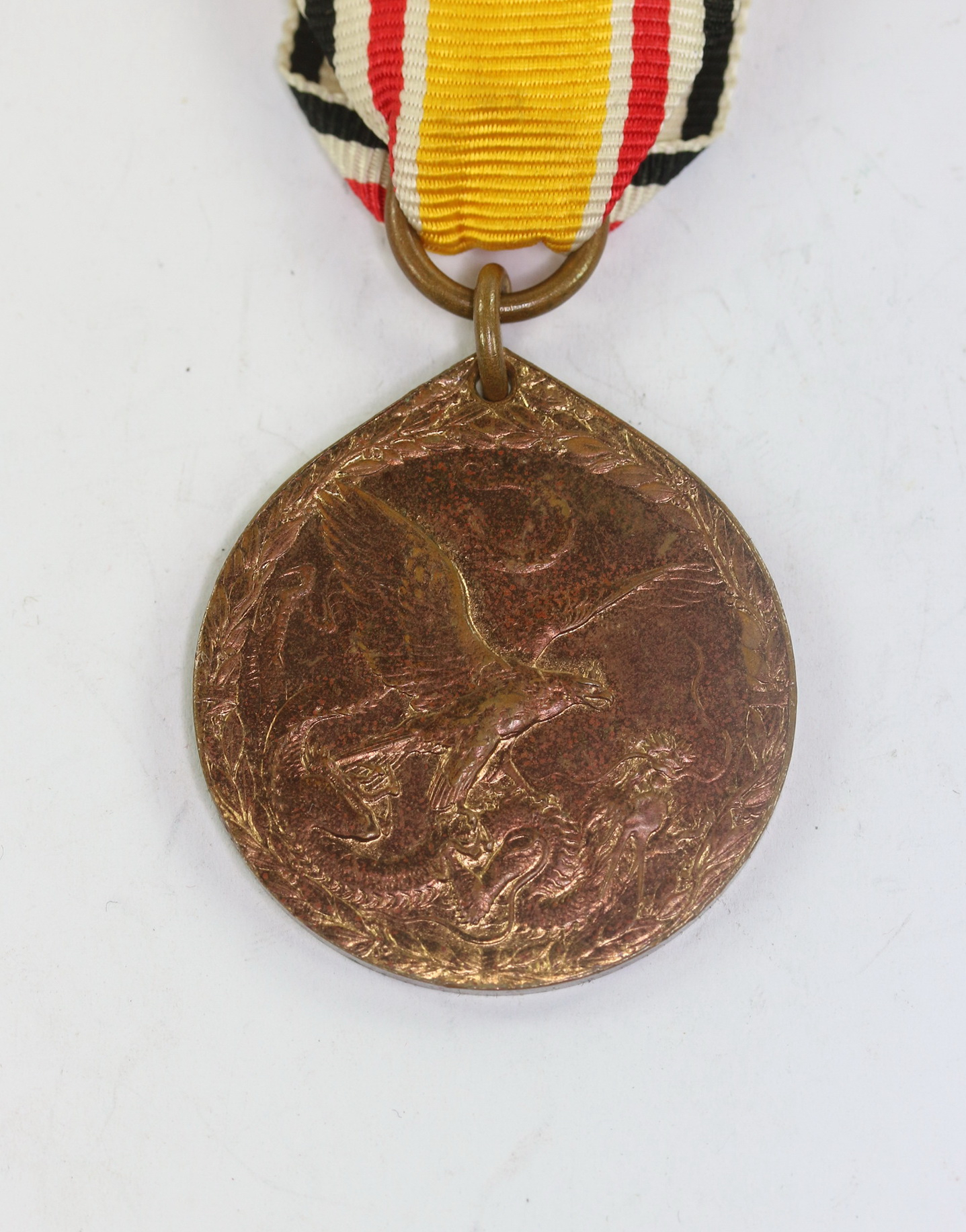 china_denkm_nze_f_r_k_mpfer_1901_den_siegreichen_streitern_1900_china_1901_1__5 China Campaign Medal for Combatants 1901. – Bild 1