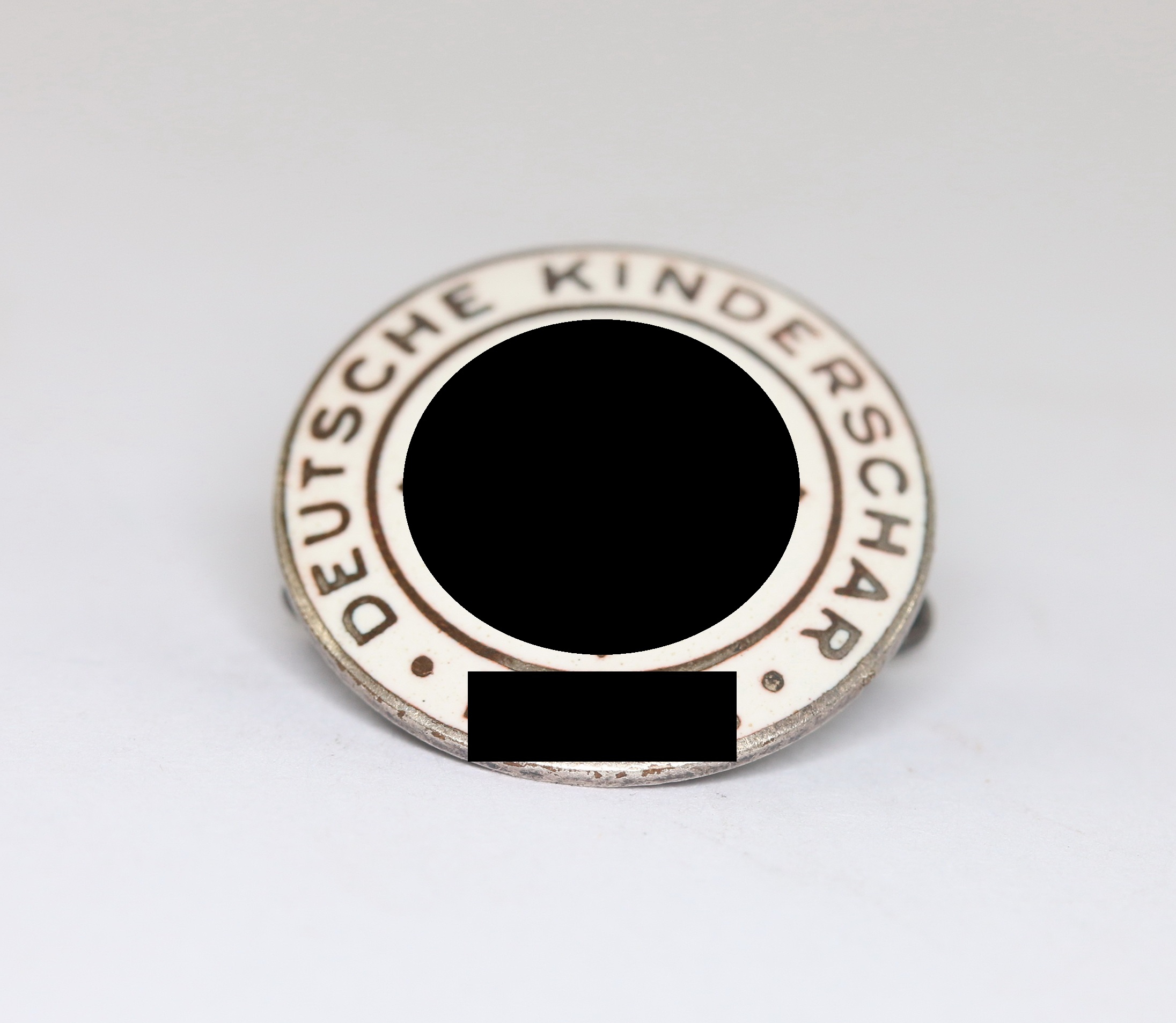 German childrens group of the National Socialist Womens League (NSF)Membership Badge. Maker RZM 63 and Ges. Gesch. – Bild 1