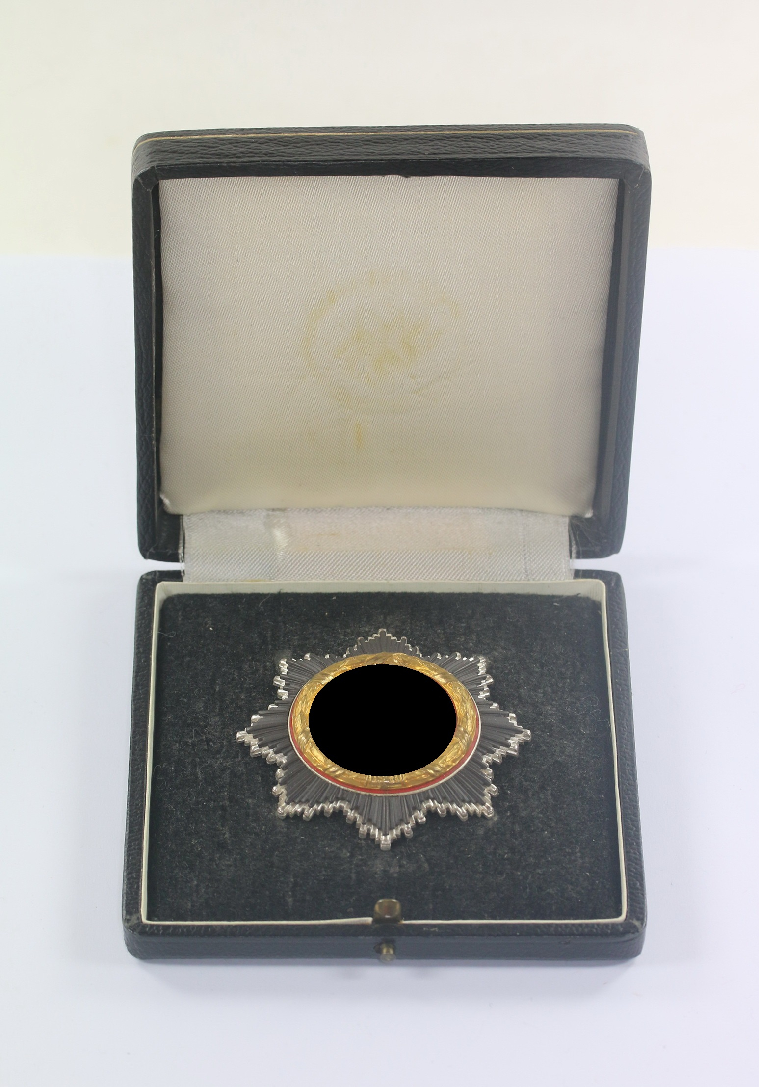 Cased German Cross in Gold. Maker 20 (C.F. Zimmermann, Pforzheim), im Etui – Bild 1