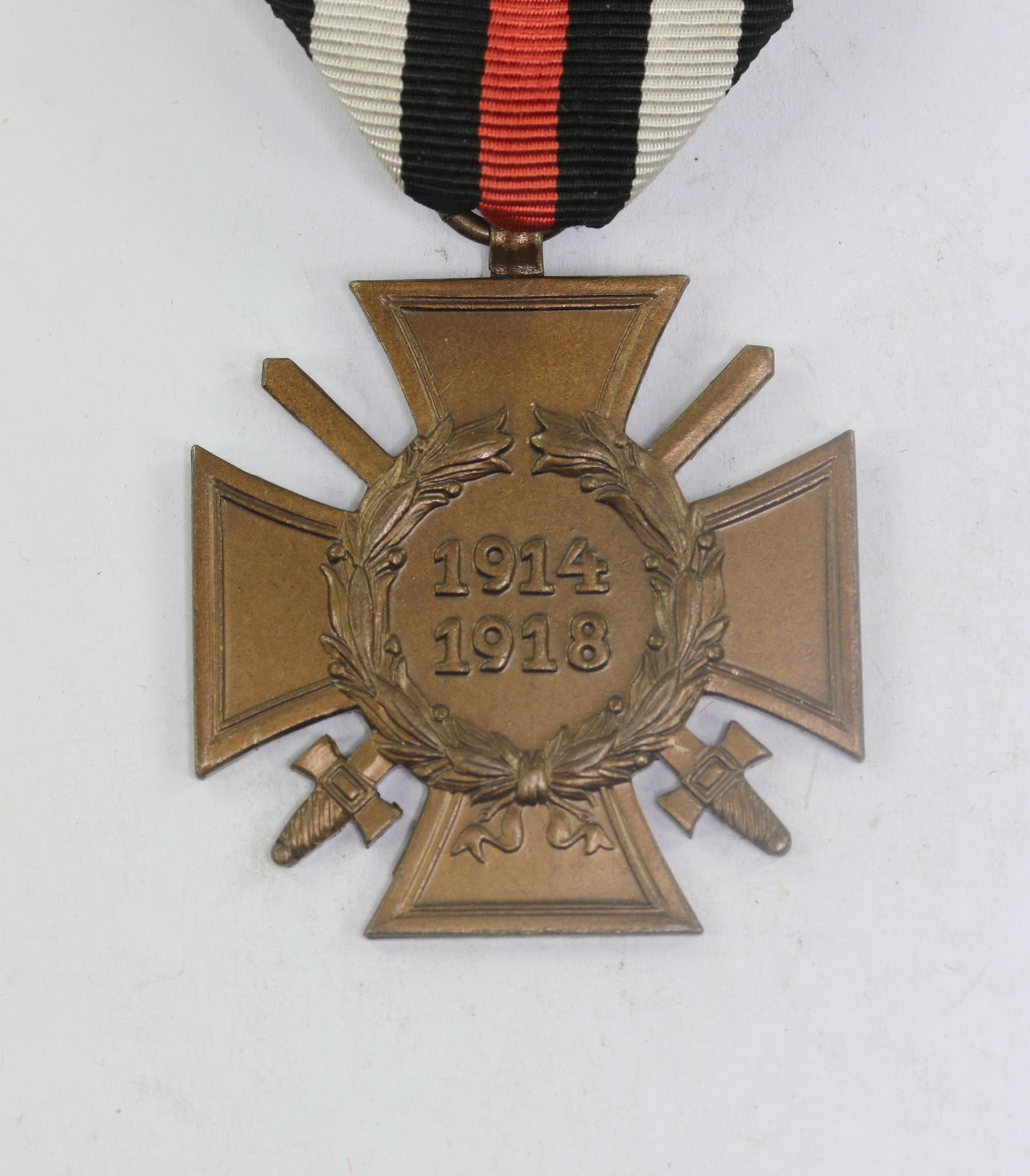 ehrenkreuz_f_r_frontk_mpfer_hst Hindenburg Cross for Combatants. Maker 45 R.V. Pfotzheim – Bild 1