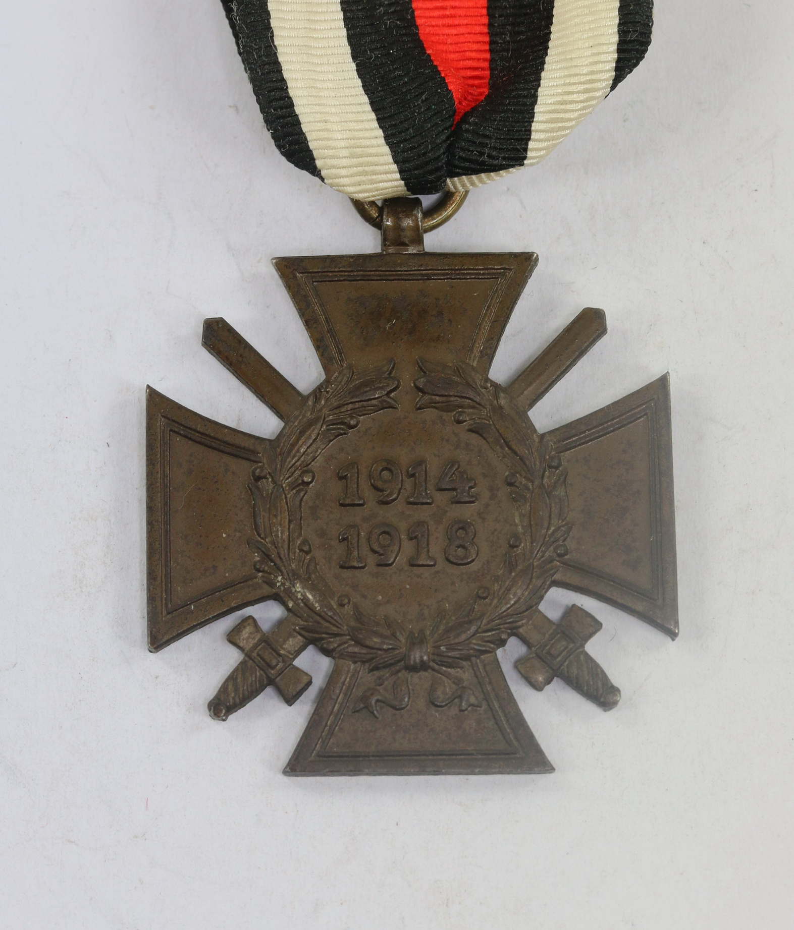 Hindenburg Cross for Combatants. Maker No 44 R.V. Pfotzheim – Bild 1