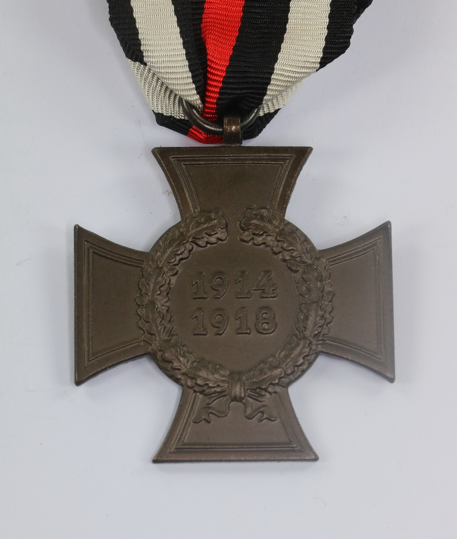 Hindenburg Cross for Combatants. Maker W.&L.M. – Bild 1