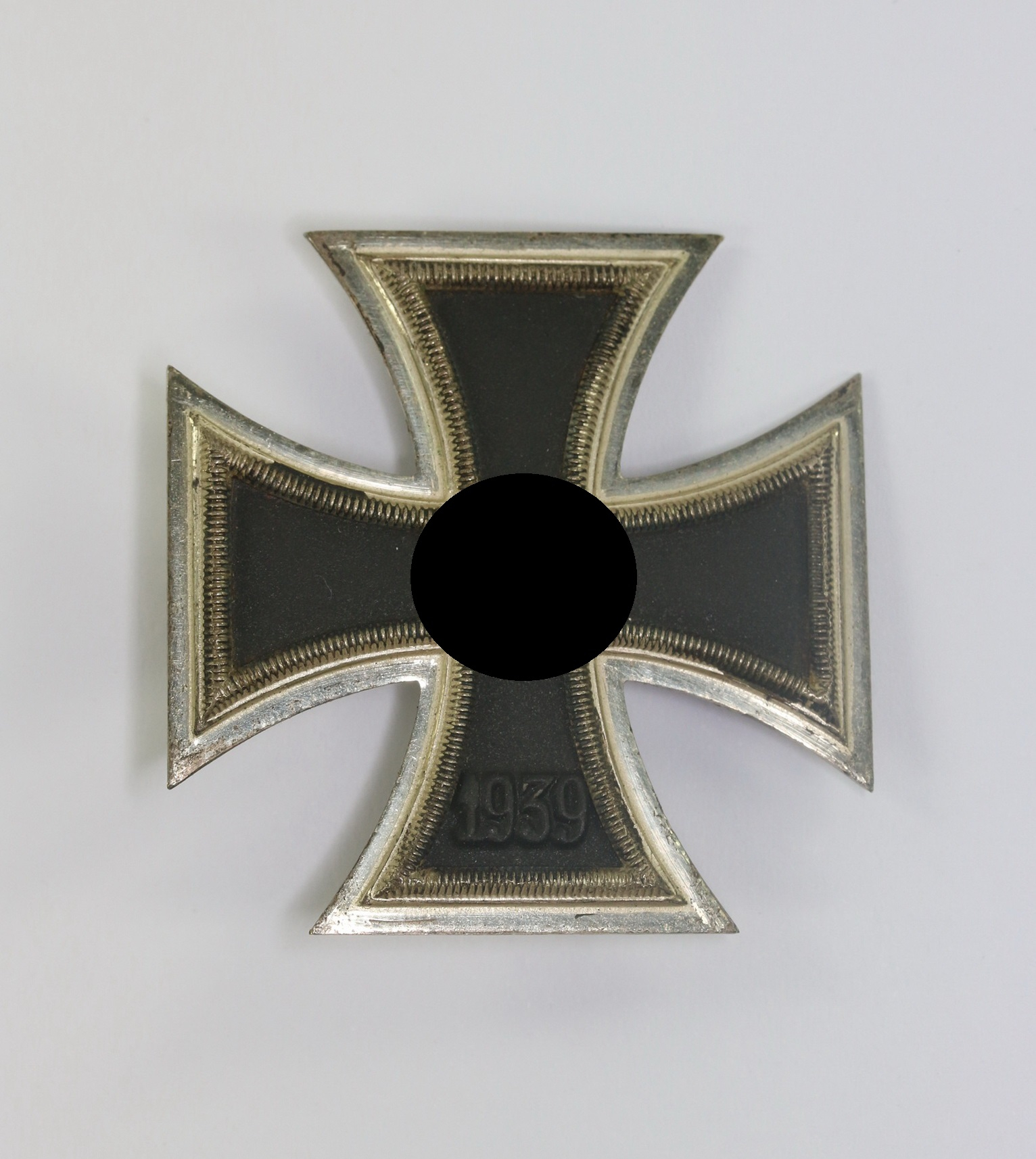 Iron Cross 1st Class 1939. Type Schauerte & Höhfeld, Lüdenscheid – Bild 1