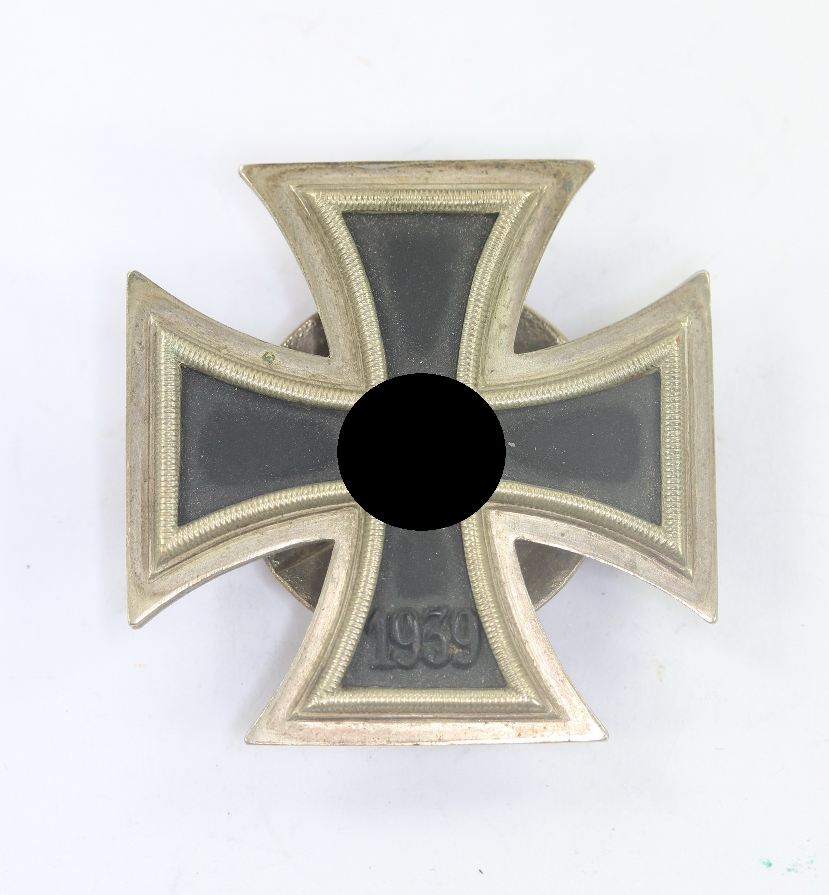 Iron Cross 1st Class 1939 on Screwback. Maker L/12 (C.E. Juncker, Berlin) – Bild 1
