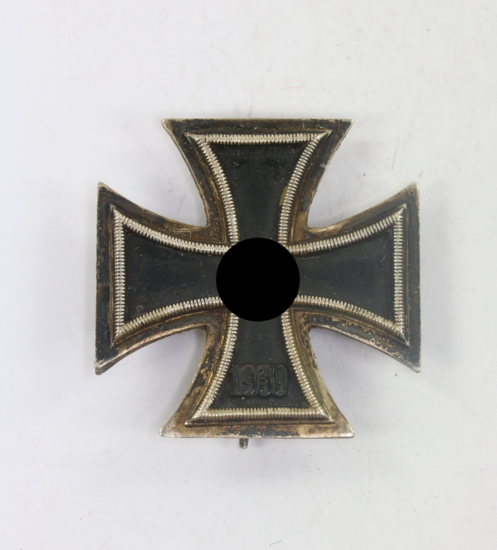 eisernes_kreuz_1 Eisernes Kreuz 1. Klasse 1939, E.F. Wiedmann, Frankfurt a.M. (ÜÜ) – Bild 1