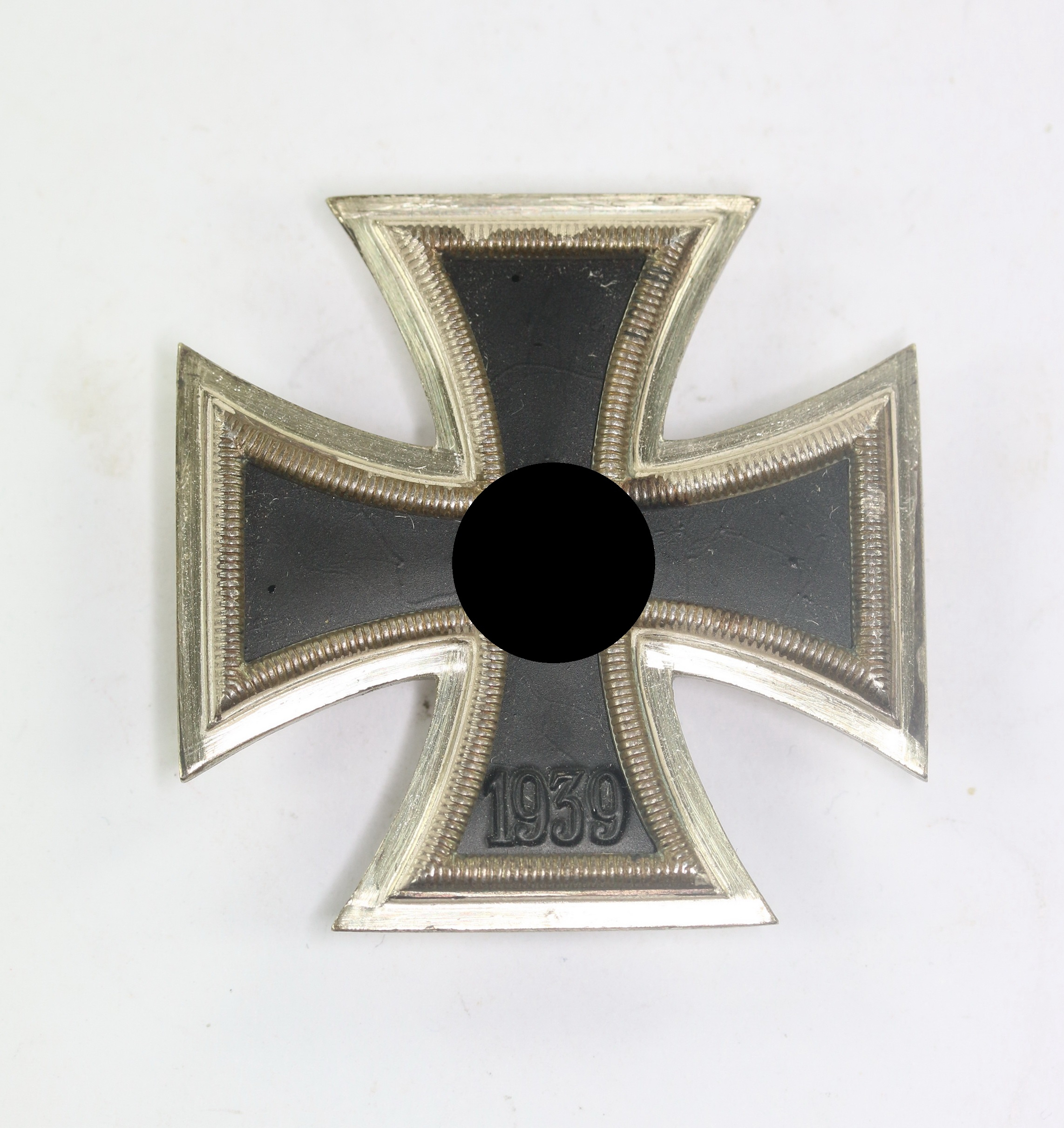 eisernes_kreuz_1 Eisernes Kreuz 1. Klasse 1939, Hst. 107 (Carl Wild, Hamburg) – Bild 1