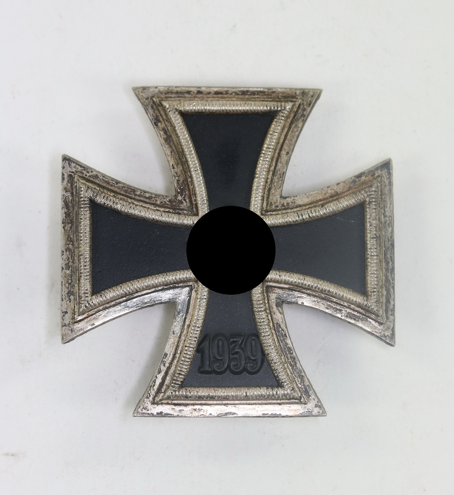 eisernes_kreuz_1 Eisernes Kreuz 1. Klasse 1939, Hst. 26 (B.H, Mayer, Pforzheim) – Bild 1