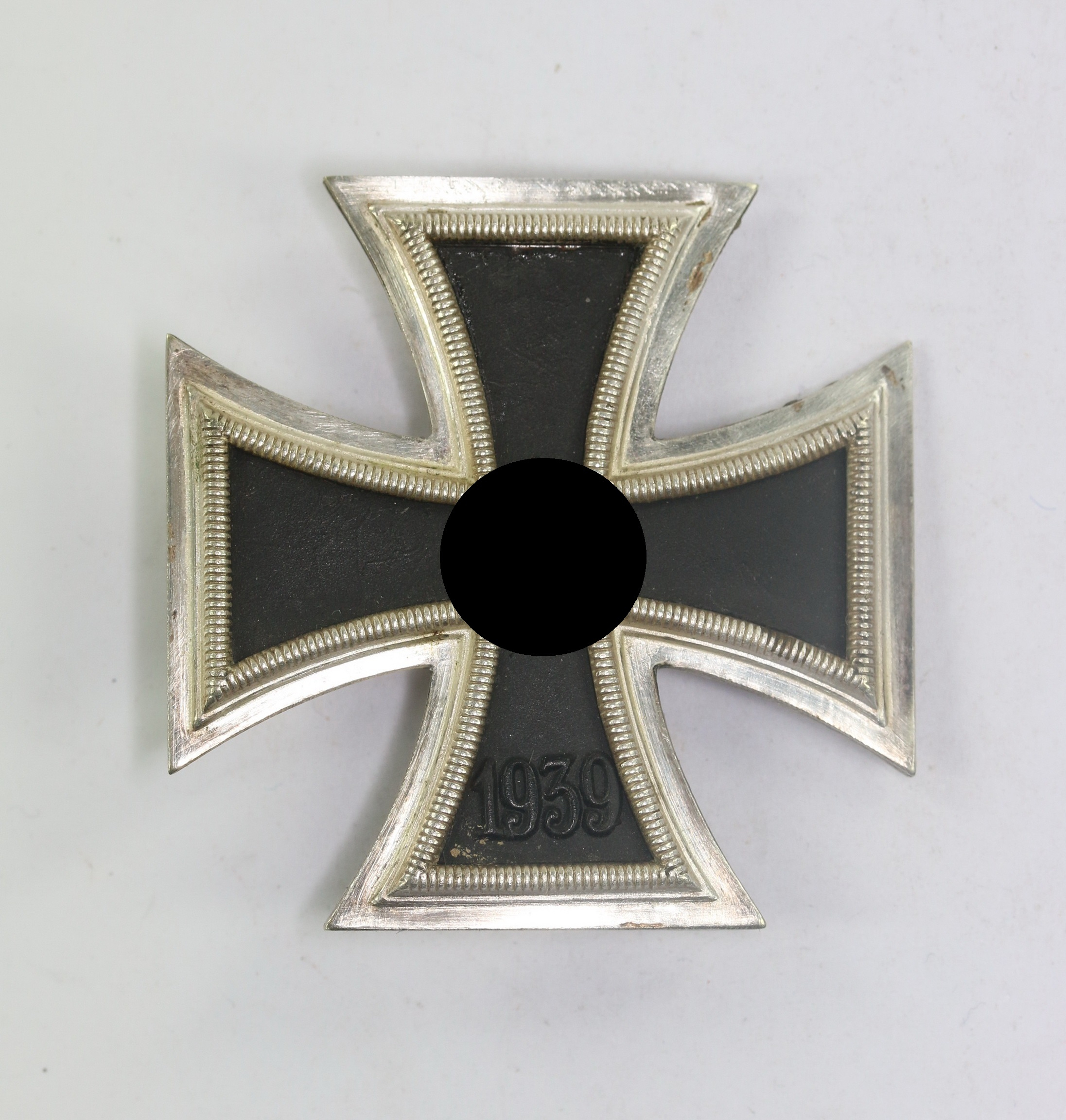 eisernes_kreuz_1 Iron Cross 1st Class 1939. Maker 3 (Wilhelm Deumer, Lüdenscheid) – Bild 1