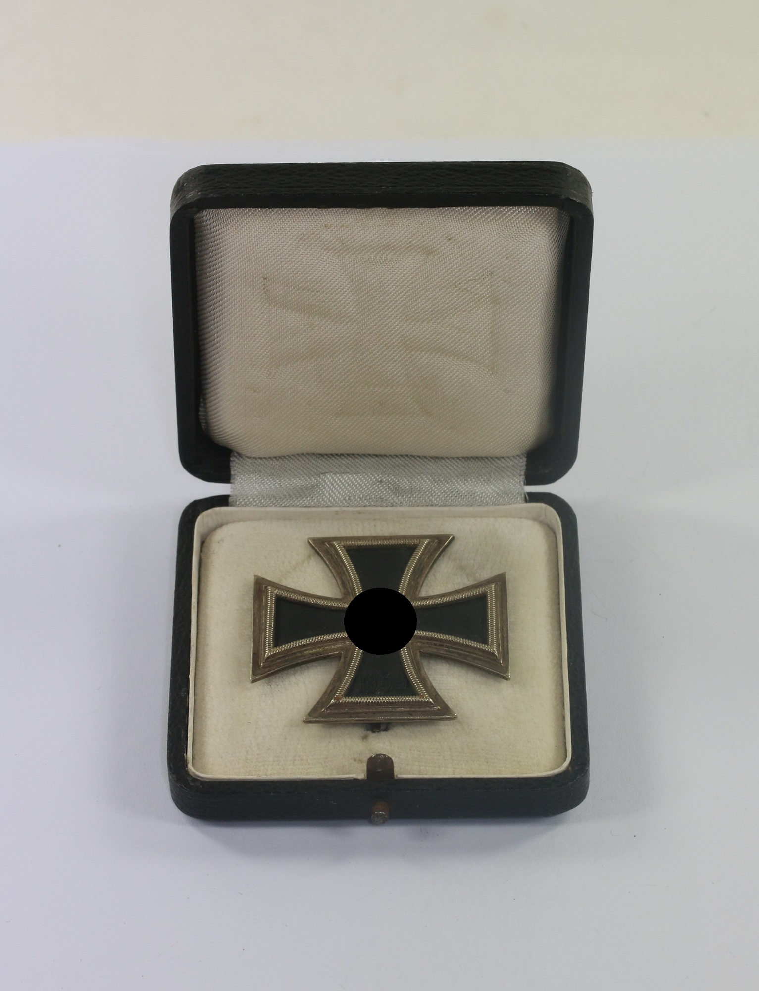 eisernes_kreuz_1 Eisernes Kreuz 1. Klasse 1939, Hst. 3 (Wilhelm Deumer, Lüdenscheid), im Etui – Bild 1