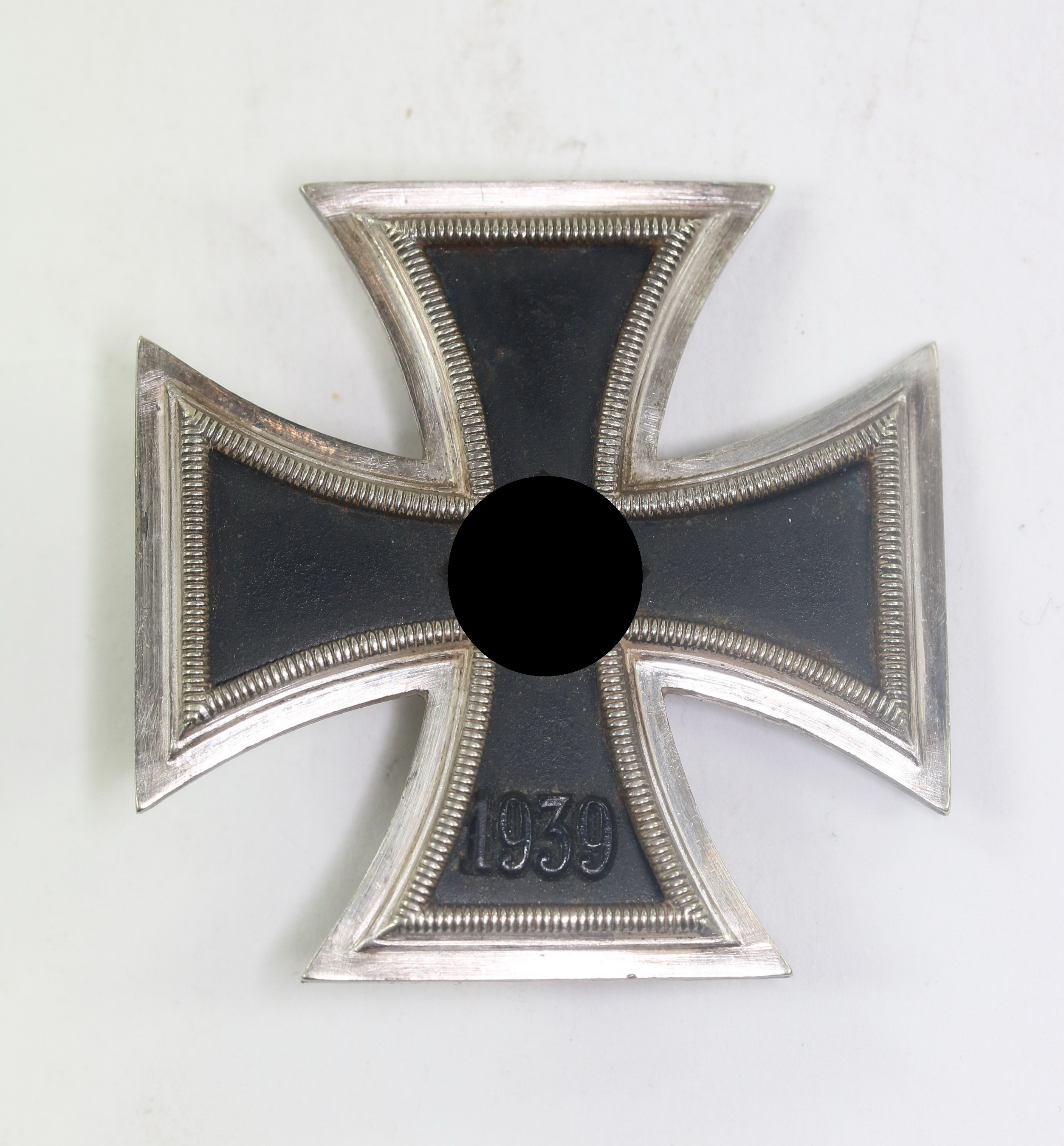 Iron Cross 1st Class 1939. Maker 4 (Steinhauer & Lück, Lüdenscheid) – Bild 1