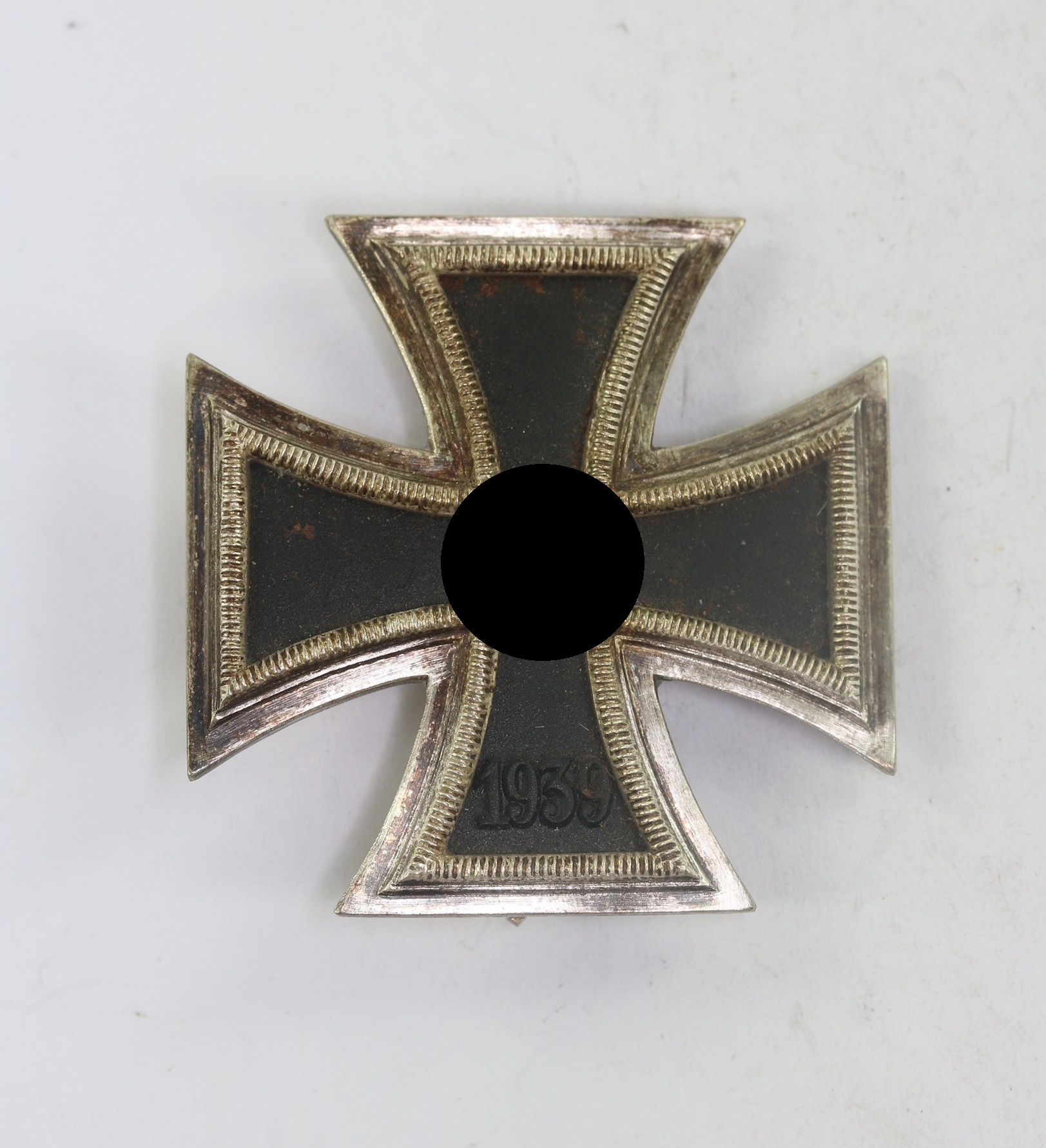 eisernes_kreuz_1 Iron Cross 1st Class 1939. Maker L/10 (Deschler & Sohn, München) – Bild 1
