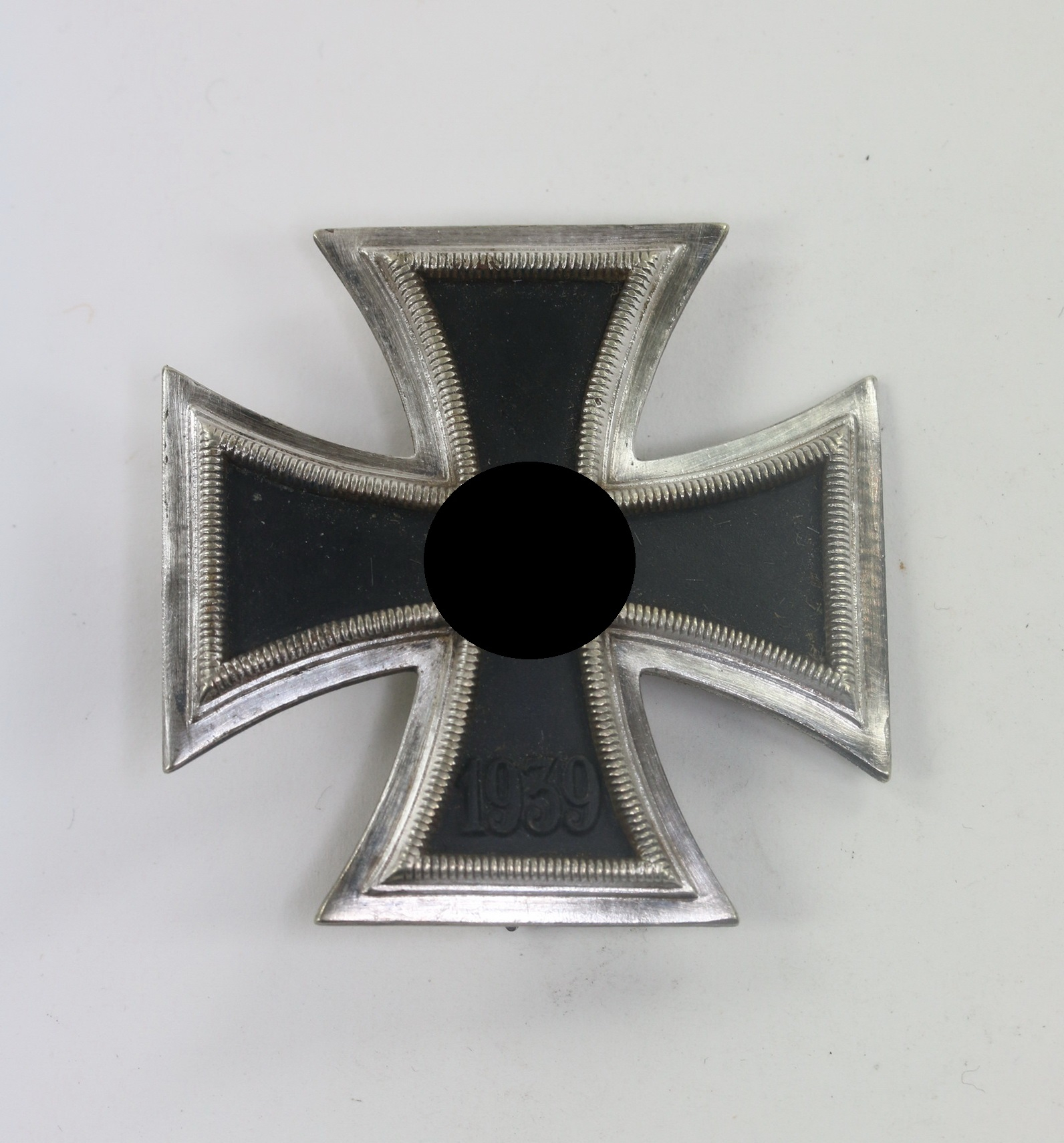 eisernes_kreuz_1 Iron Cross 1st Class 1939. Maker L/11 (Wilhelm Deumer, Lüdenscheid) – Bild 1