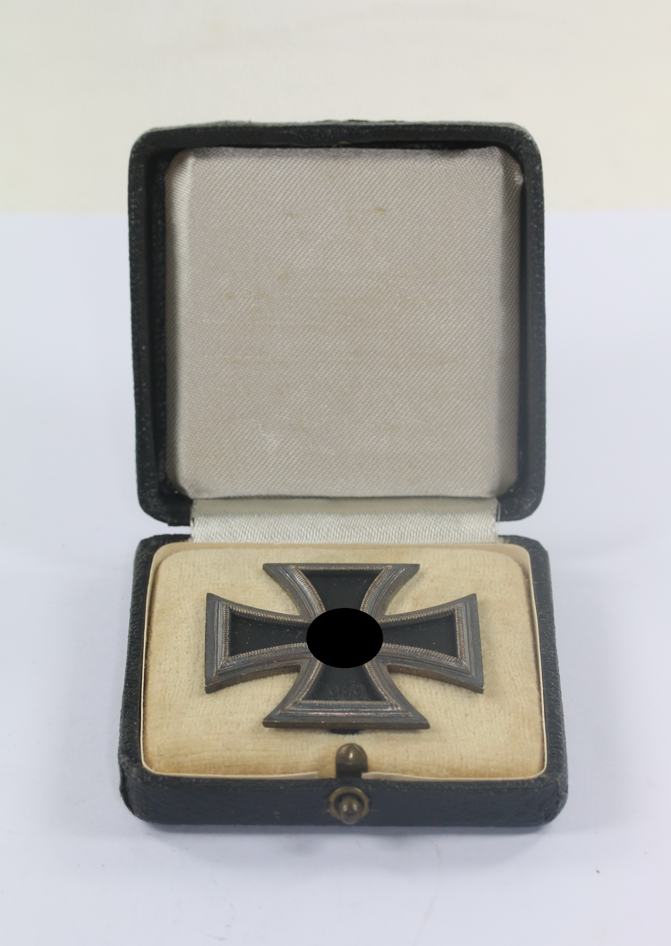 eisernes_kreuz_1 Eisernes Kreuz 1. Klasse 1939, Rudolf Souval, Wien, im Etui – Bild 1