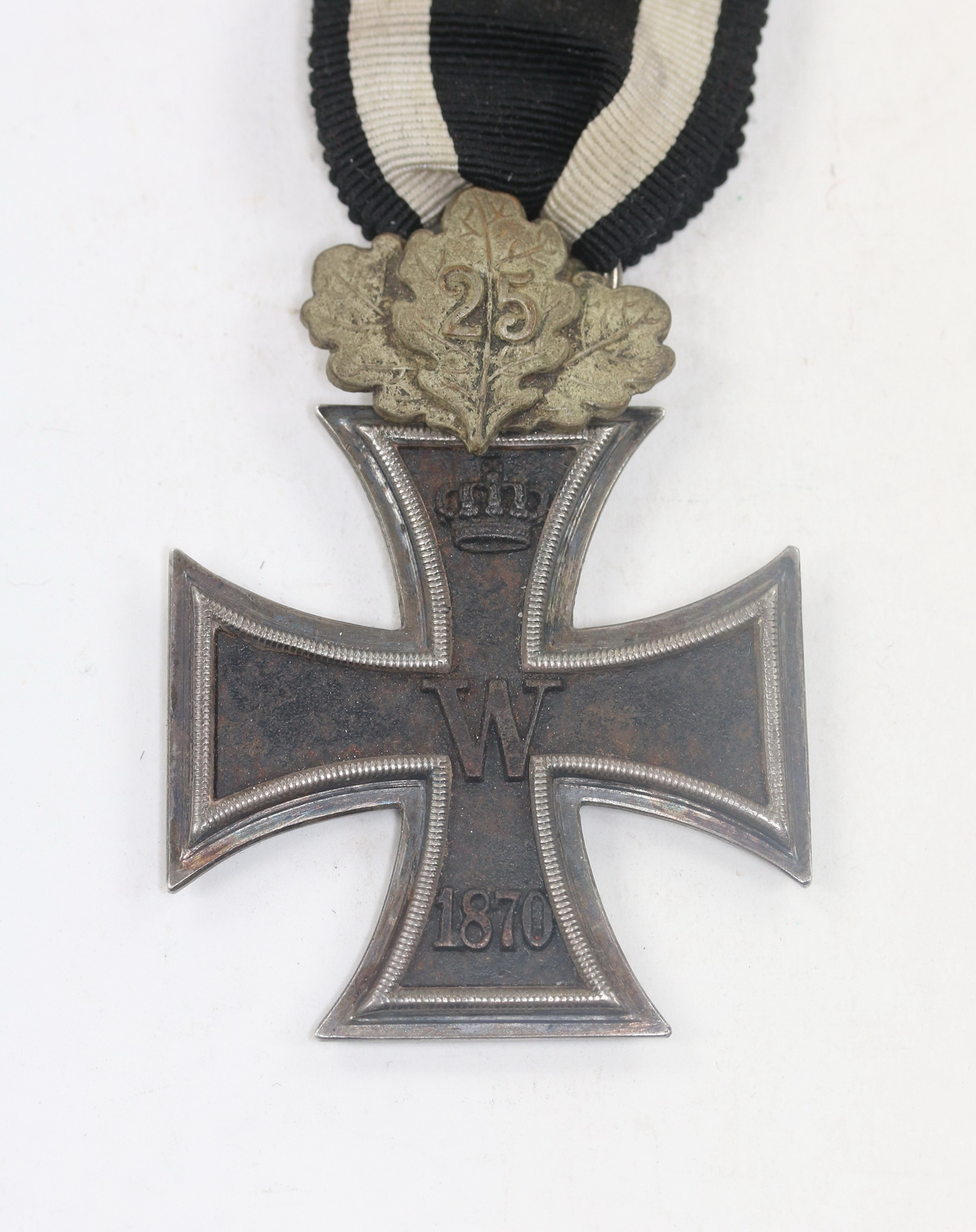 Eisernes Kreuz 2. Klasse 1870, Wagner & Sohn, Verleihungsstück (!), mit Jubiläums-Eichenlaub (1895) – Bild 1