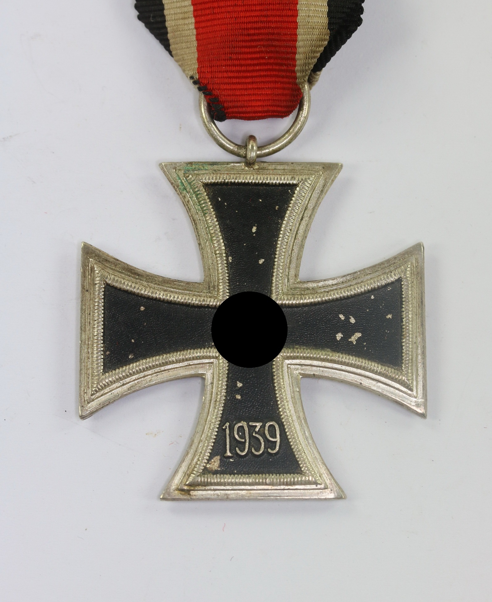 Iron Cross 2nd Class 1939, Schinkel Pattern. Type Otto Schickle, One Piece, Non-magnetic.  – Bild 1