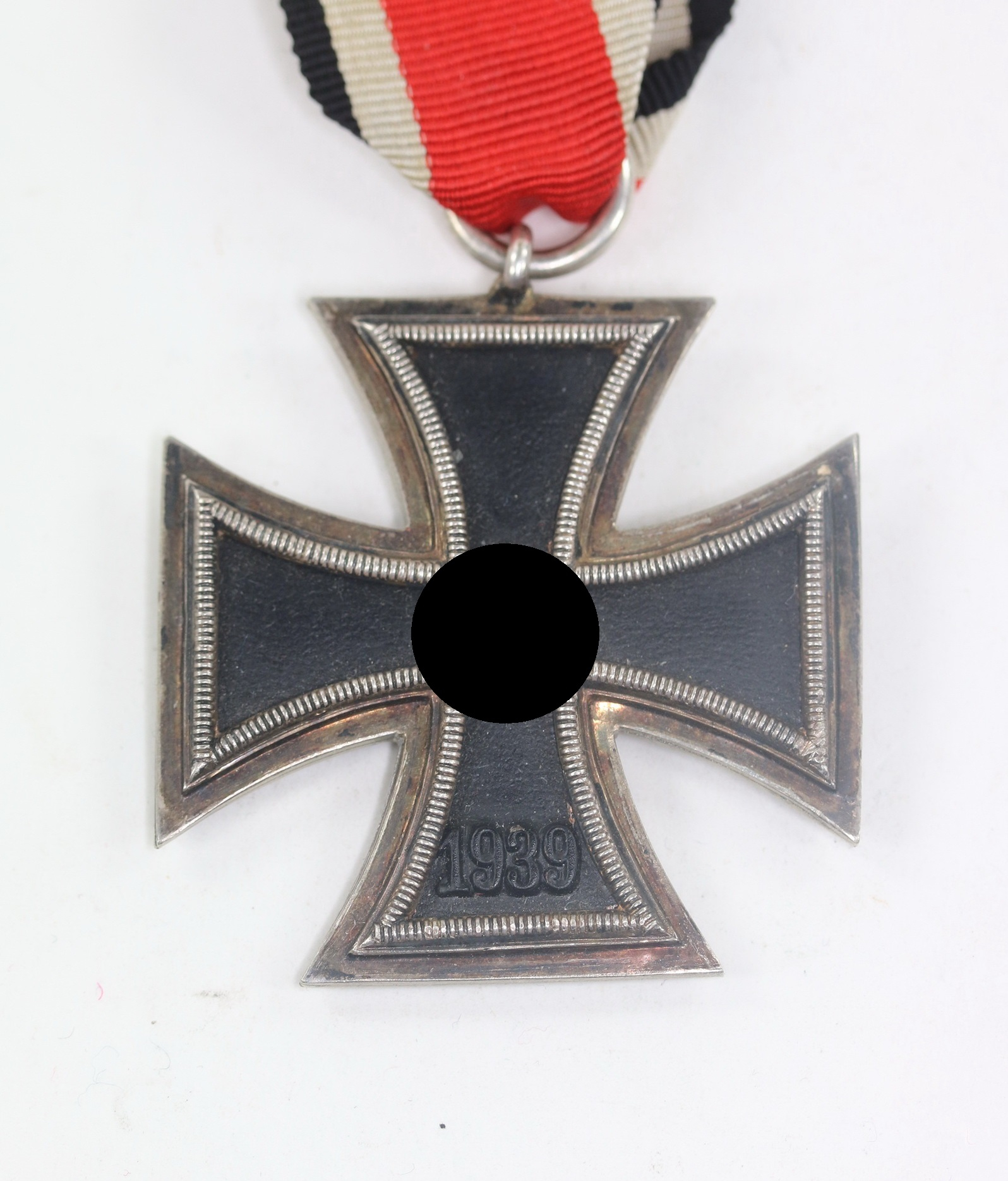 Eisernes Kreuz 2. Klasse 1939, Variante mit der runden "3", Deschler & Sohn, München – Bild 1