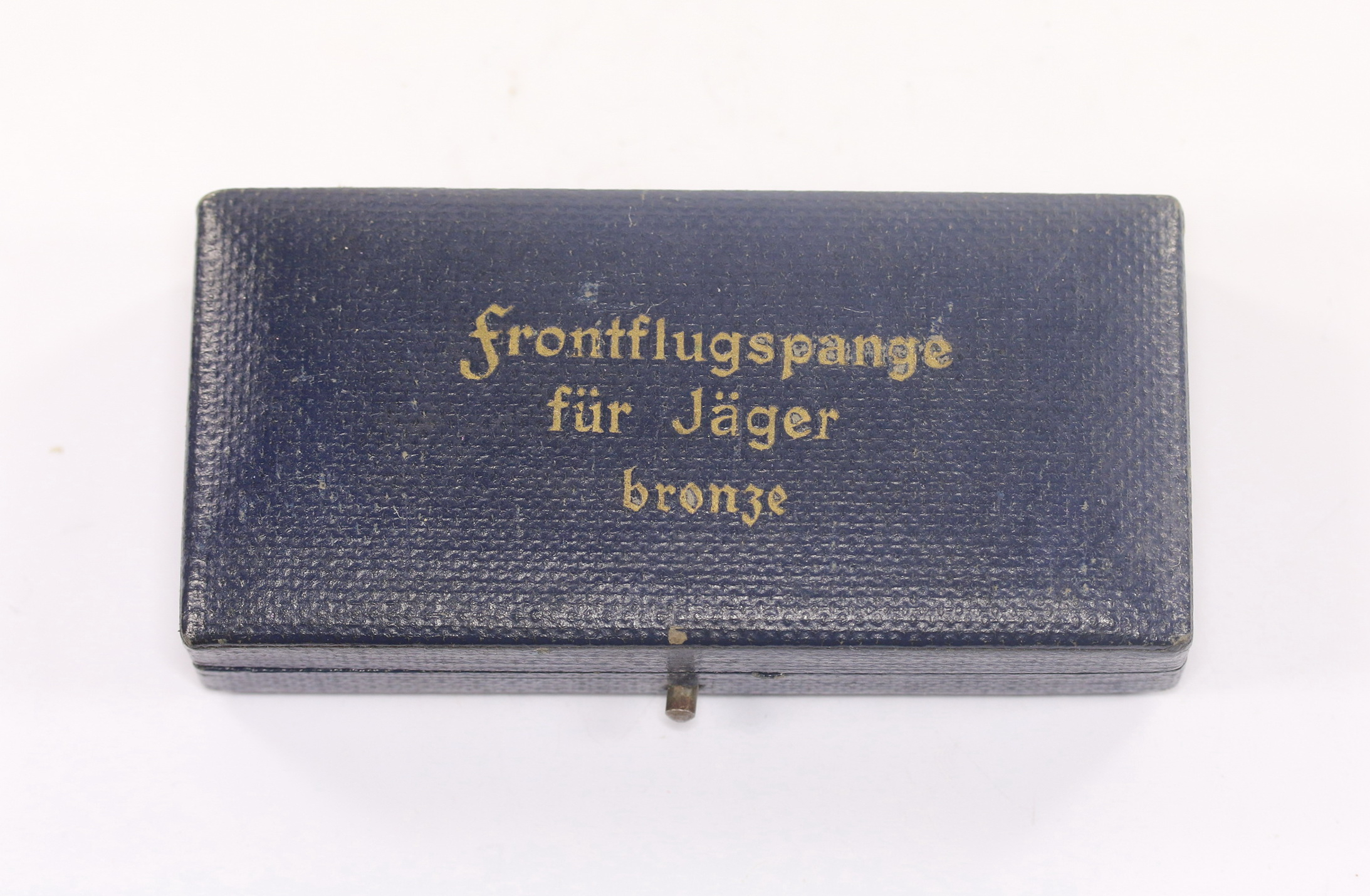 etui_frontflugspange_f_r_j_ger_in_bronze_1__4 Case for the Bronze Operational Flight Clasp for Fighter. – Bild 1